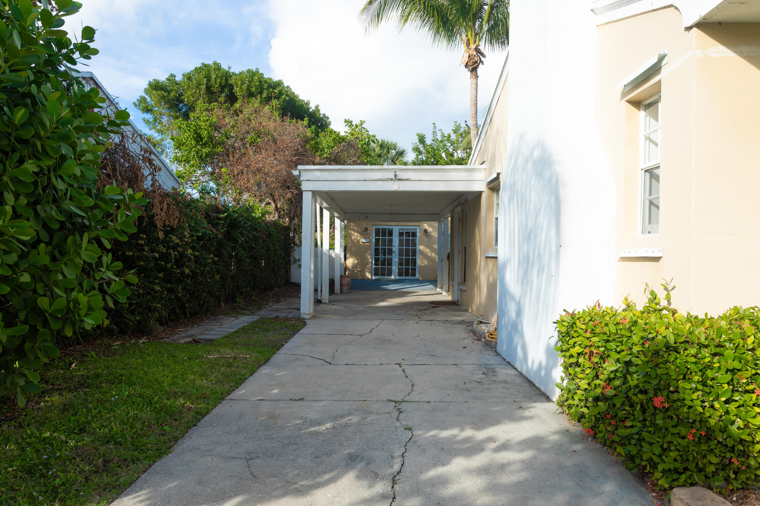 245 Cortez, West Palm Beach FL 33405