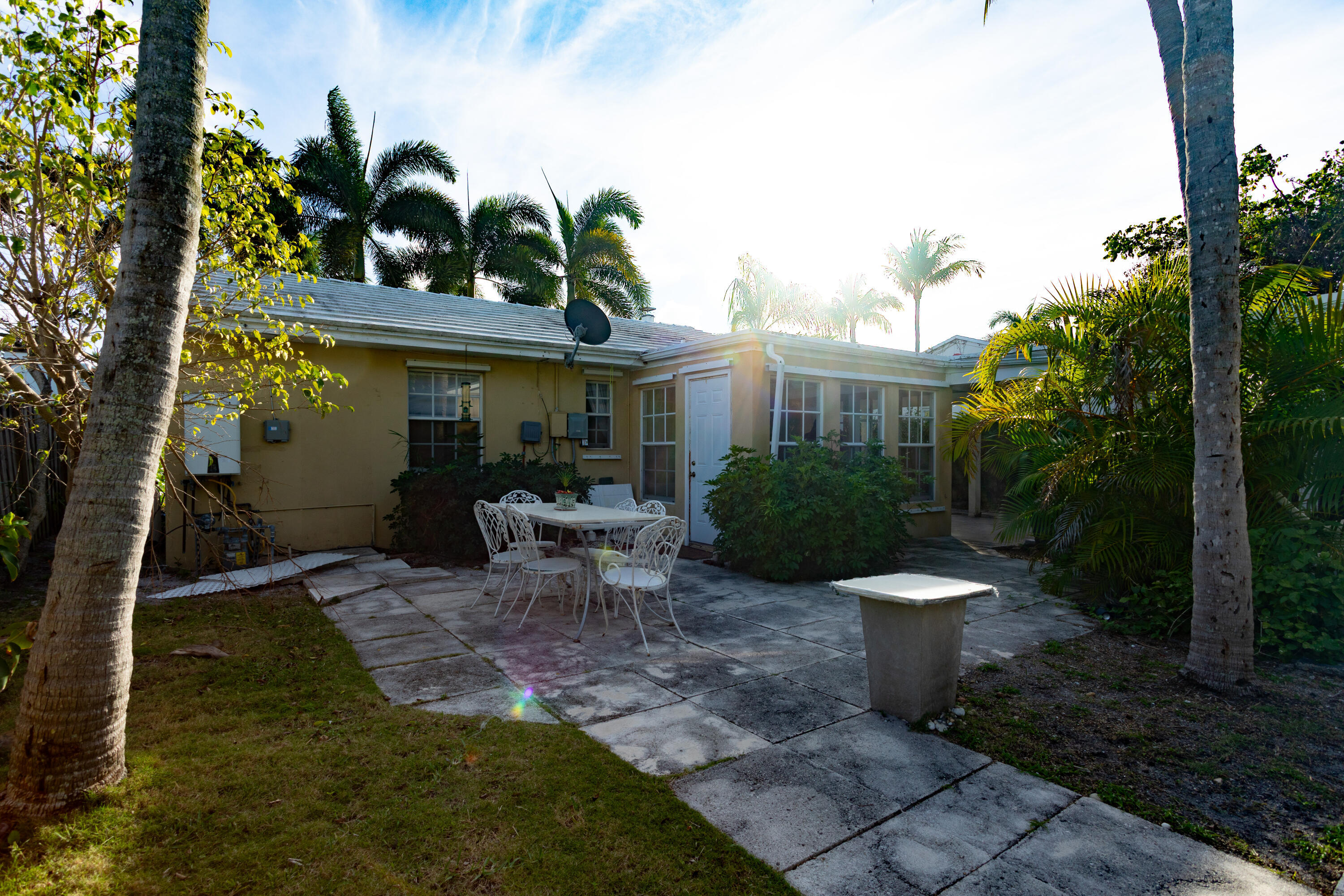 245 Cortez, West Palm Beach FL 33405