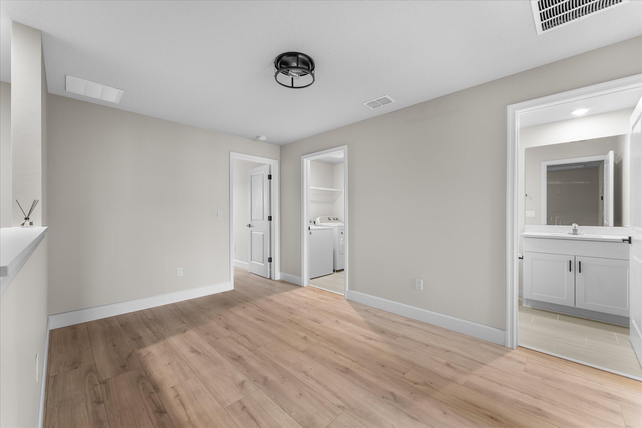 5661 Mentmore, Mangonia Park FL 33407