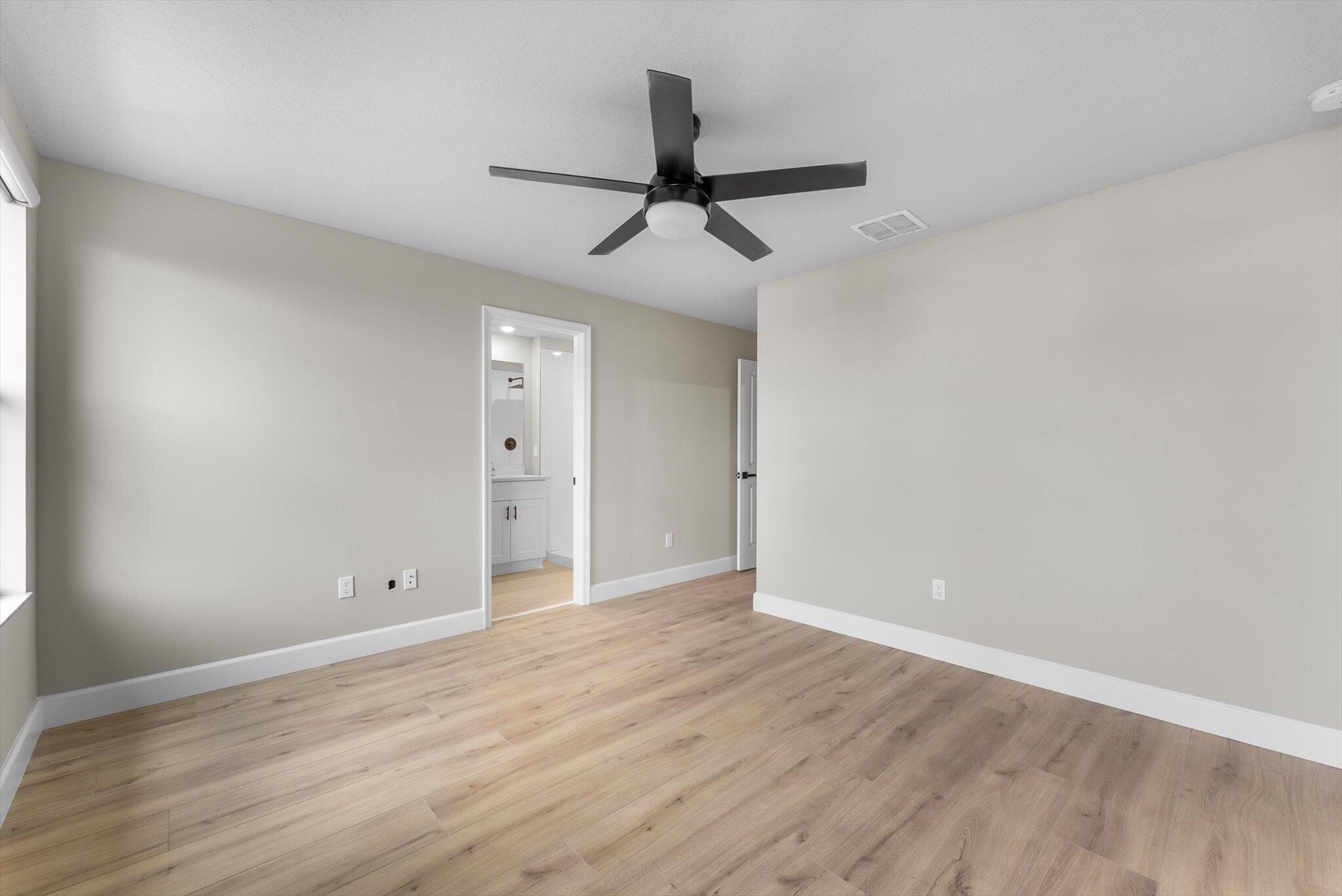 5661 Mentmore, Mangonia Park FL 33407