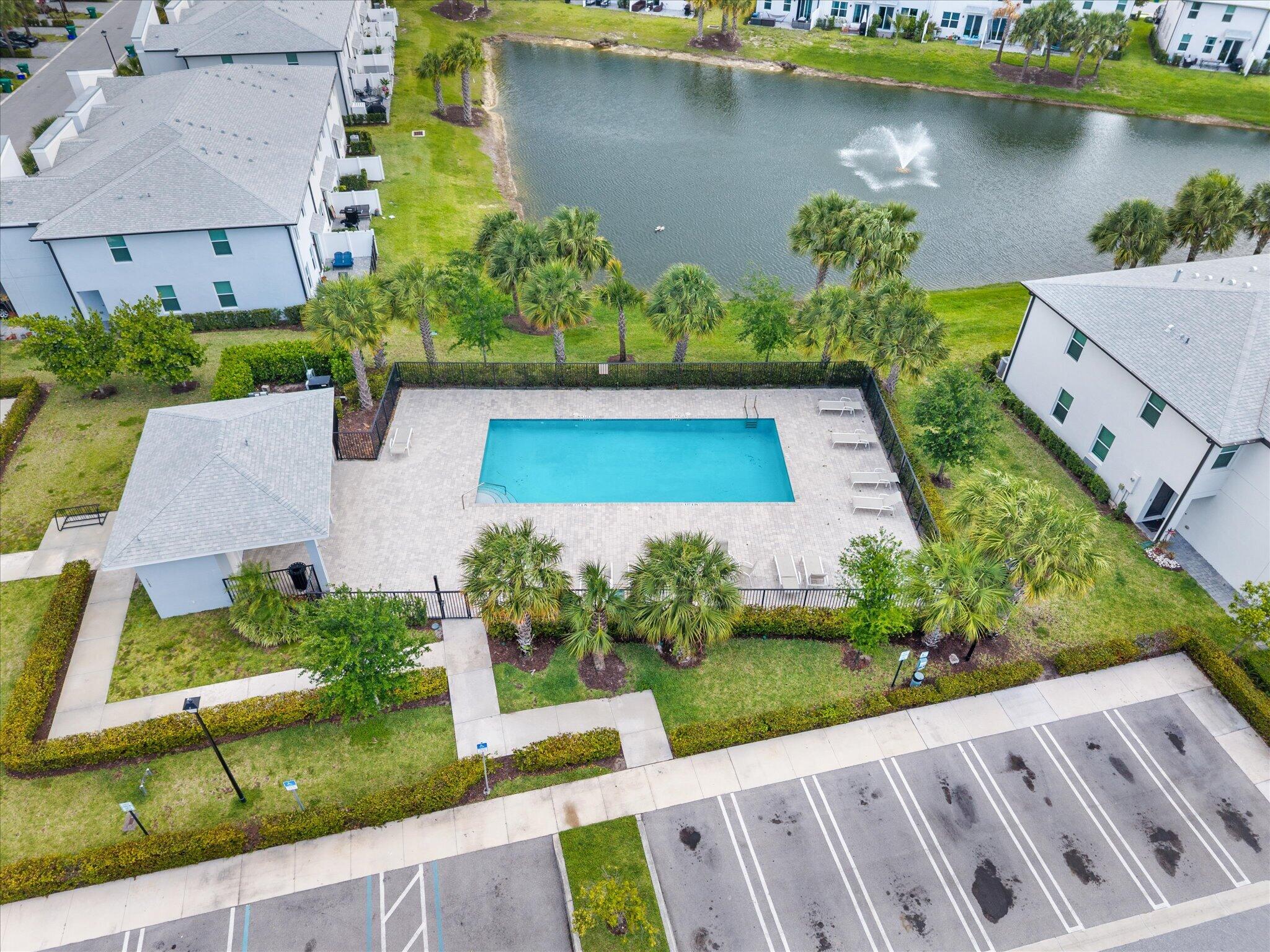 5661 Mentmore, Mangonia Park FL 33407