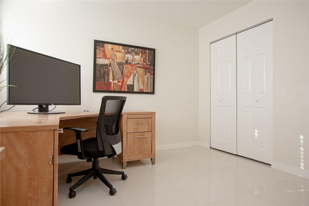 601 SE 5th #108, Fort Lauderdale FL 33301