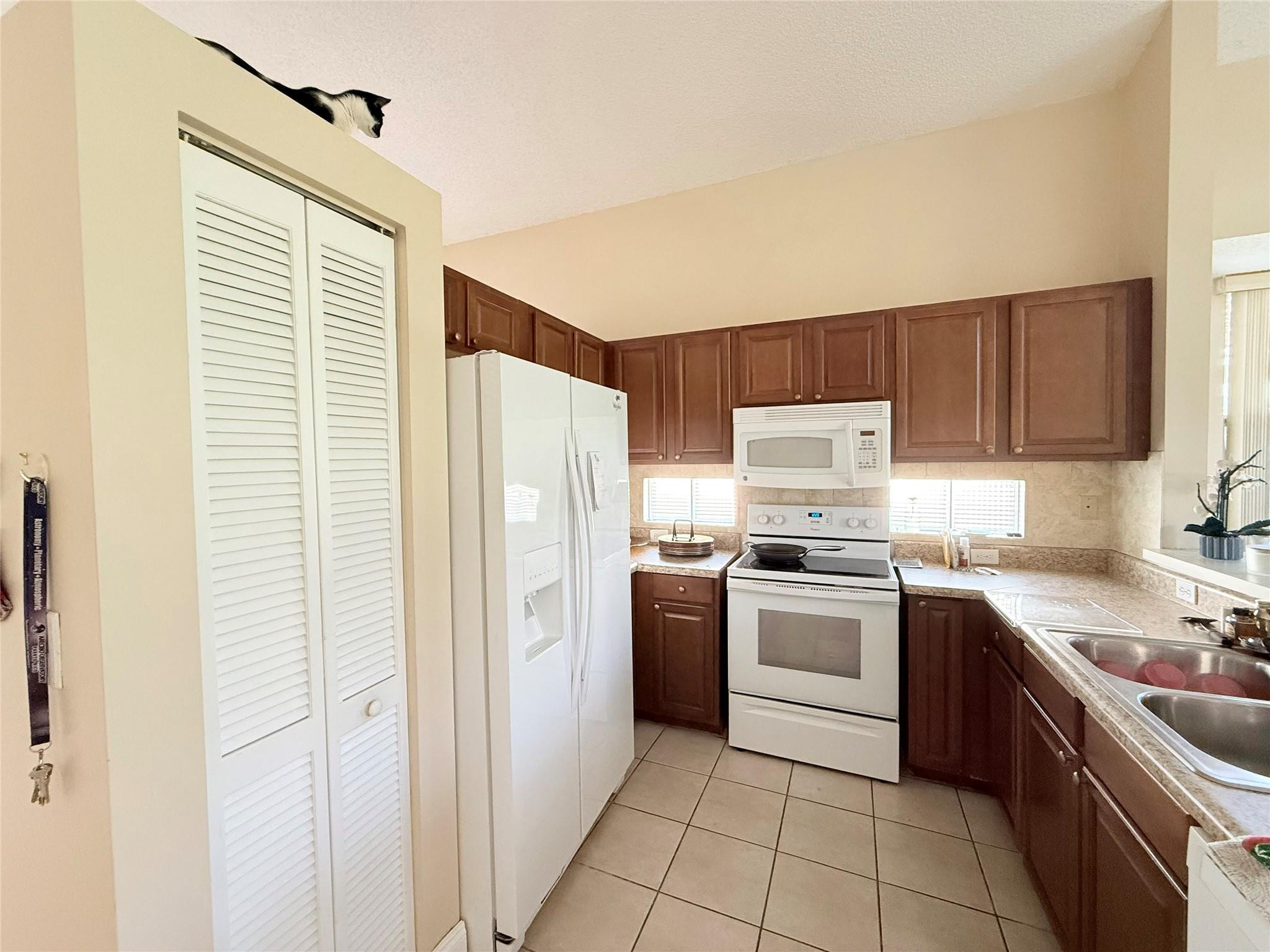4965 SW 153rd, Davie FL 33331