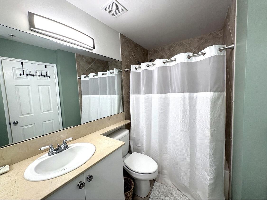 146 Moorings, Lantana FL 33462