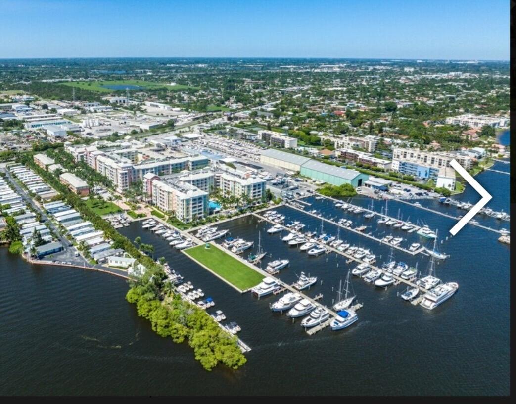 146 Moorings, Lantana FL 33462