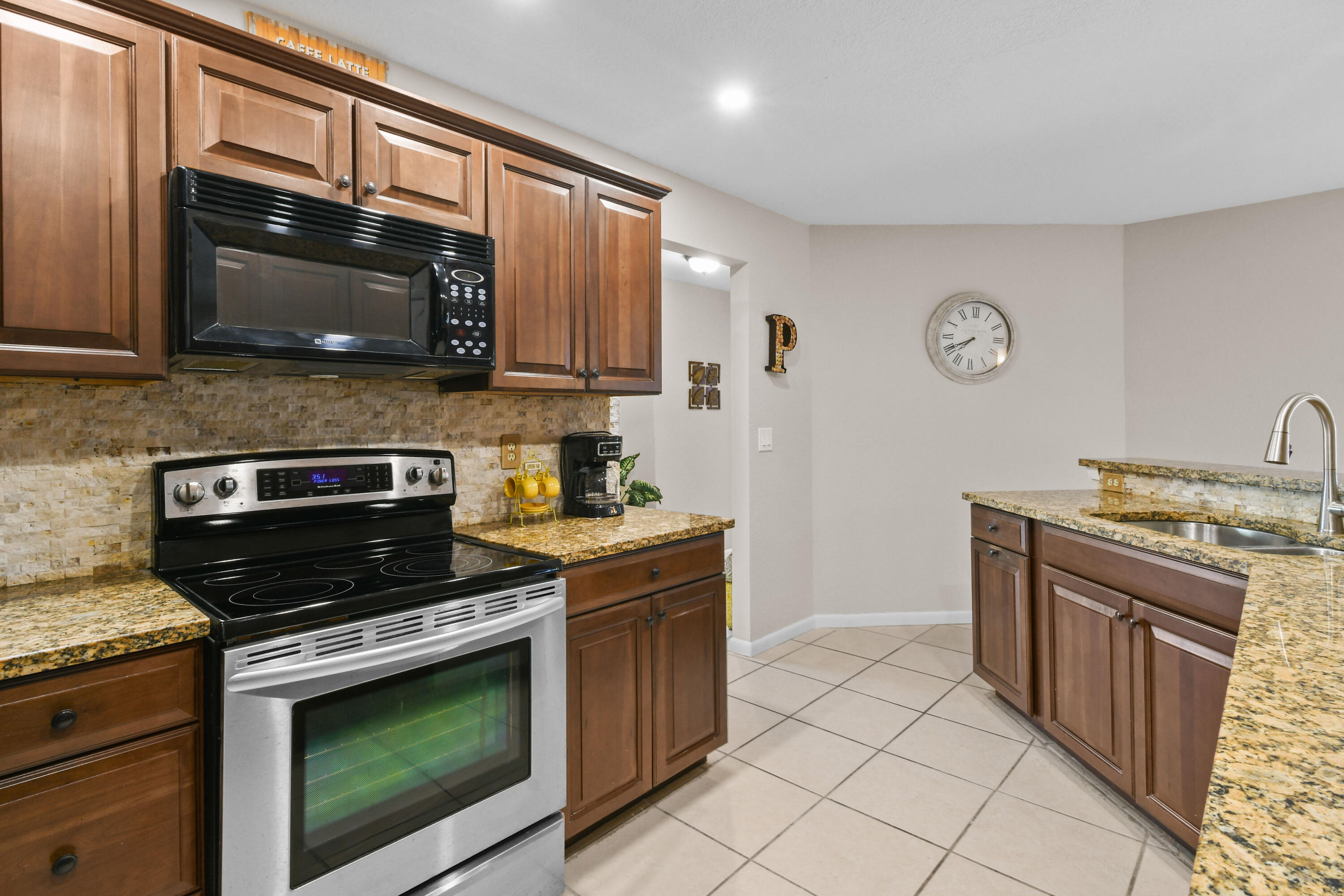 1003 Ocean Dunes, Jupiter FL 33477