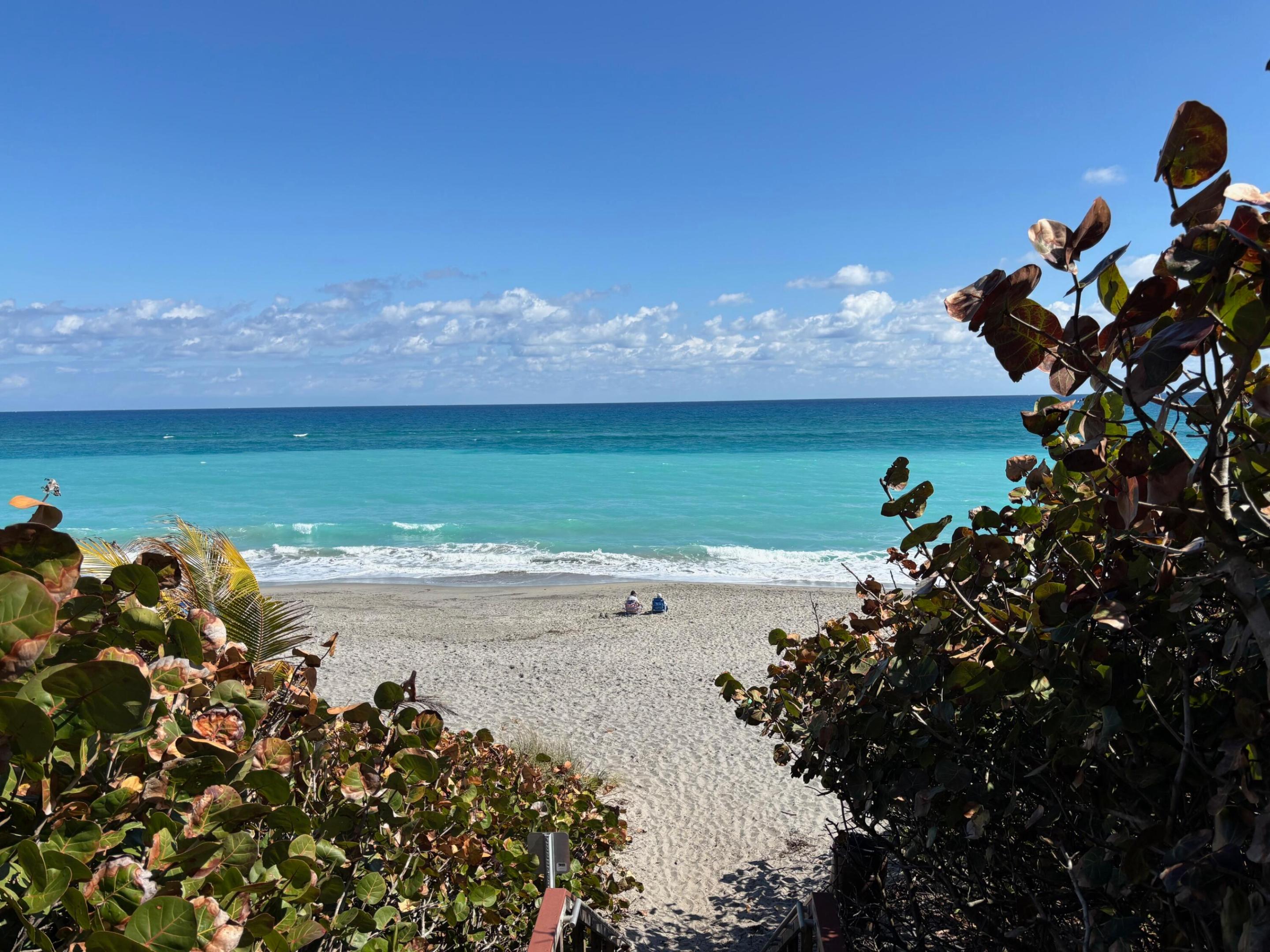1003 Ocean Dunes, Jupiter FL 33477