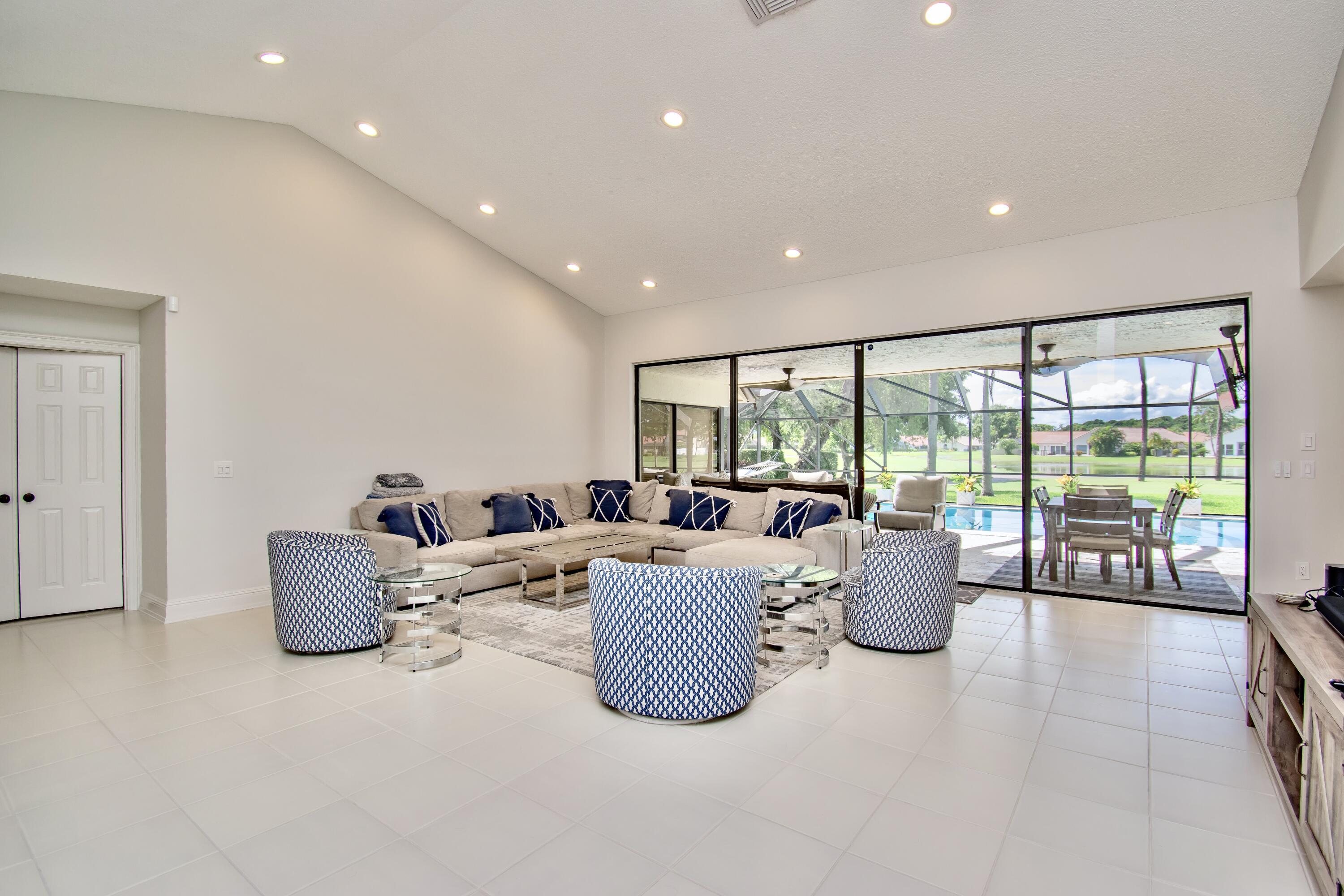 11415 Boca Woods, Boca Raton FL 33428