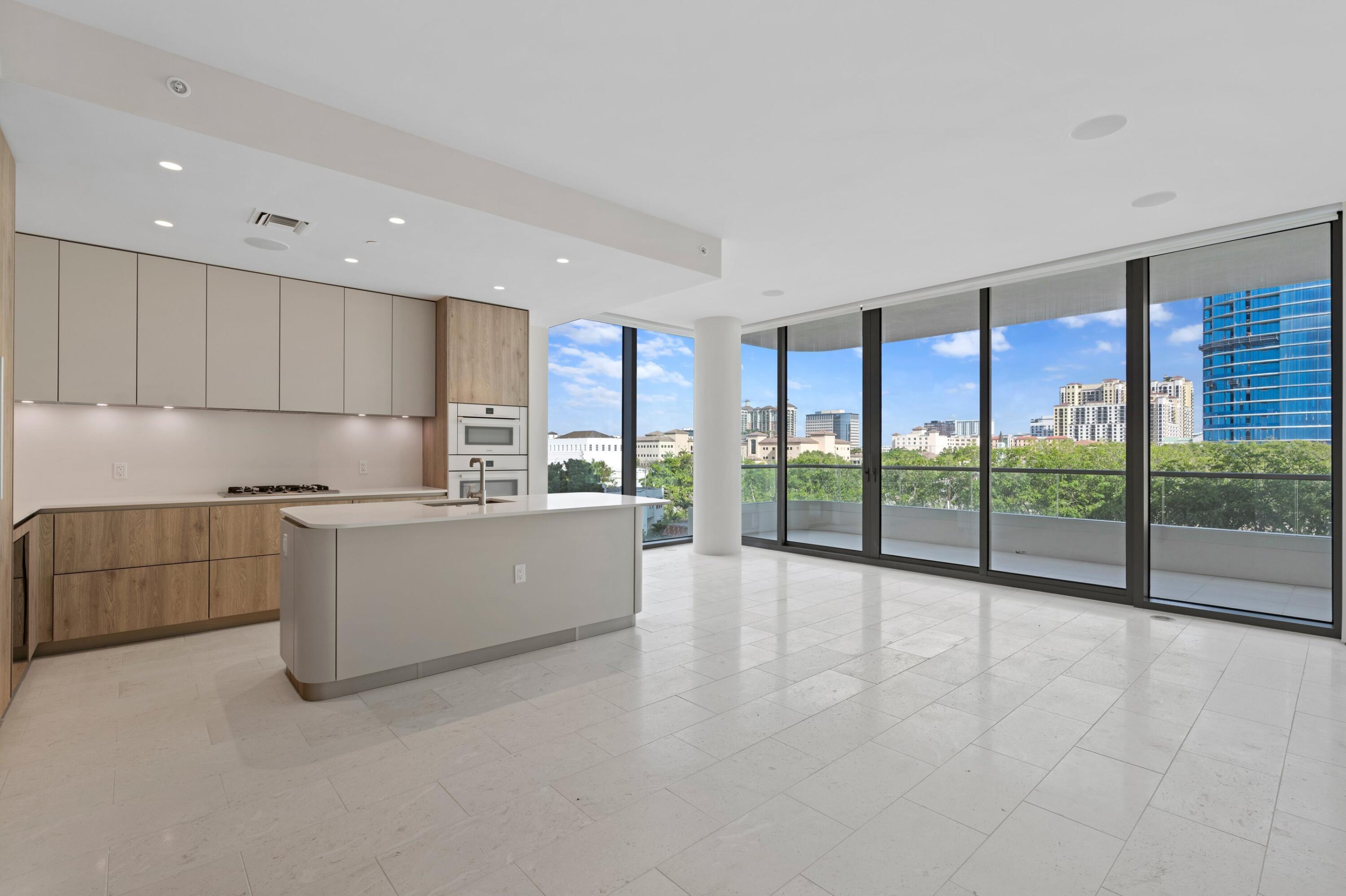 200 Arkona #401, West Palm Beach FL 33401