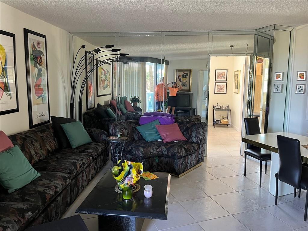 333 NE 21 #304, Deerfield Beach FL 33441