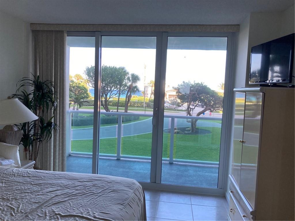 333 NE 21 #304, Deerfield Beach FL 33441