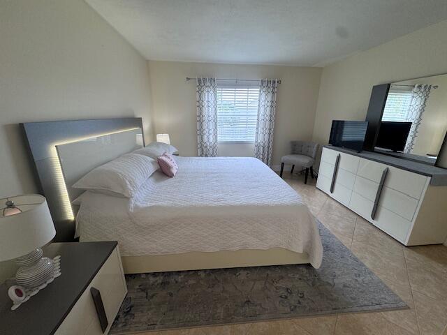 6475 Bay Club #4, Fort Lauderdale FL 33308