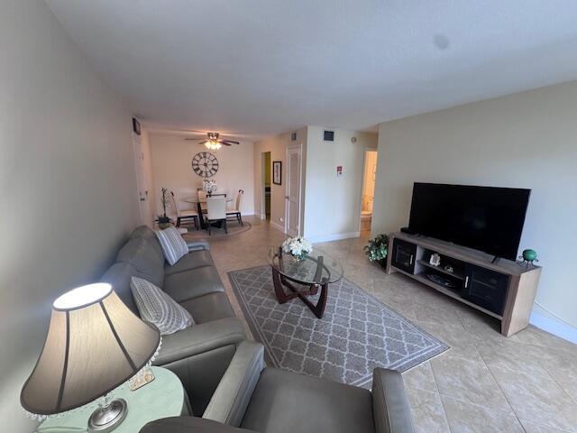 6475 Bay Club #4, Fort Lauderdale FL 33308