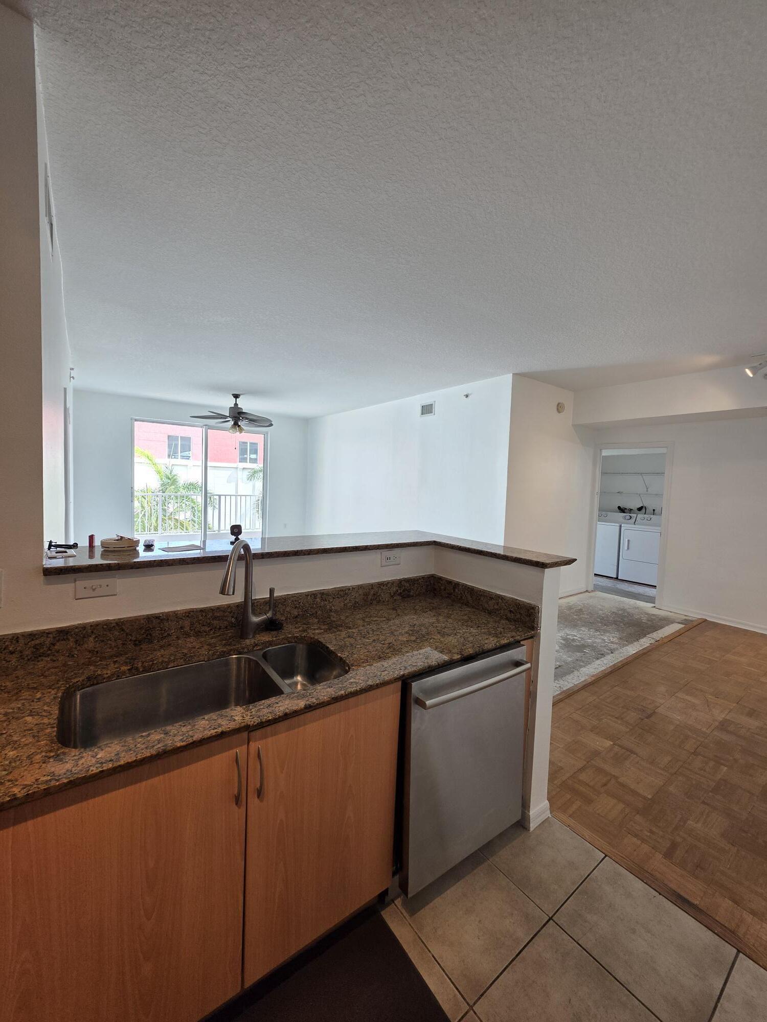 804 E Windward #508, Lantana FL 33462