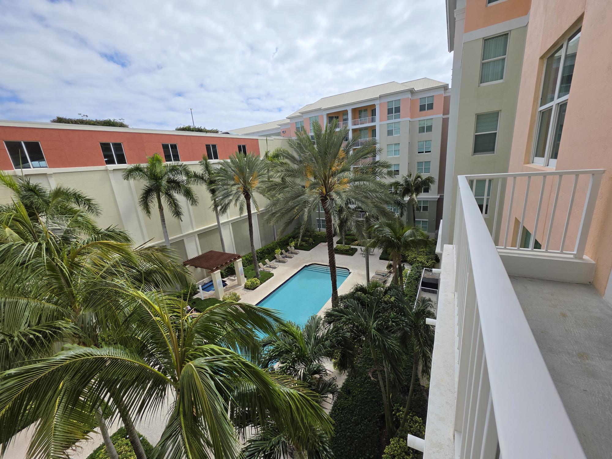 804 E Windward #508, Lantana FL 33462