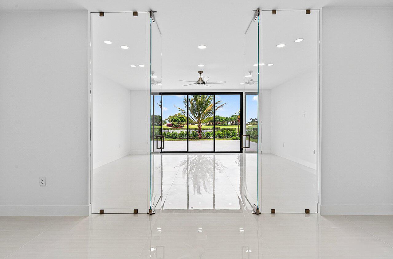 4887 Bocaire, Boca Raton FL 33487
