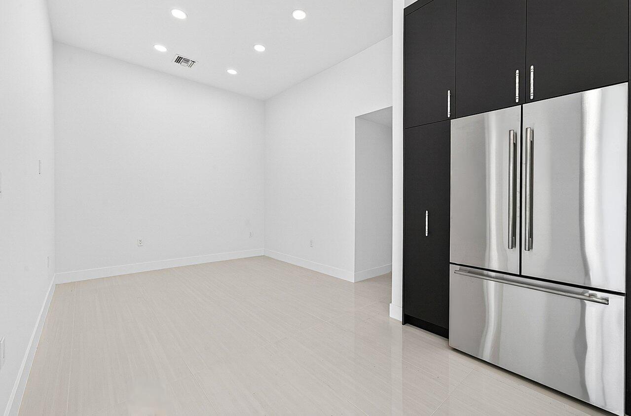 4887 Bocaire, Boca Raton FL 33487
