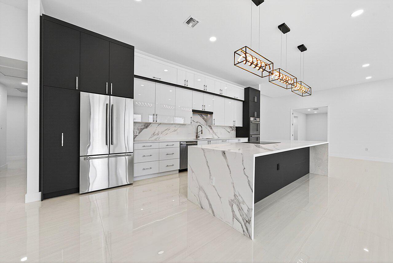 4887 Bocaire, Boca Raton FL 33487