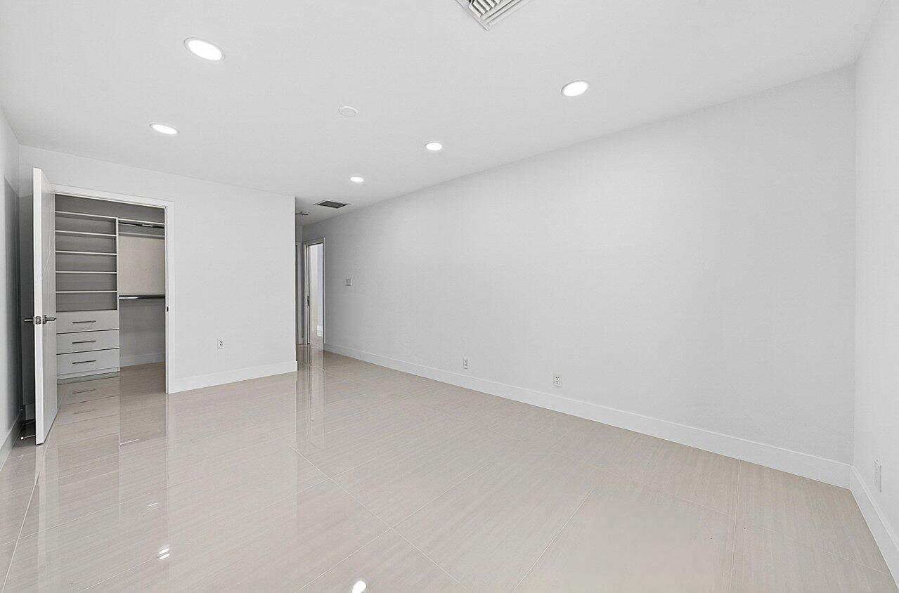 4887 Bocaire, Boca Raton FL 33487