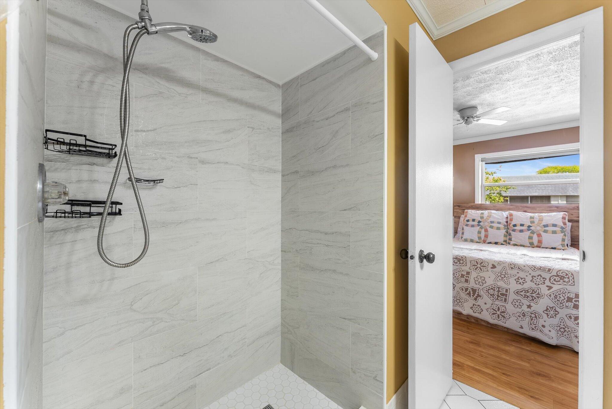 8000 Lagos De Campo #A-307, Tamarac FL 33321