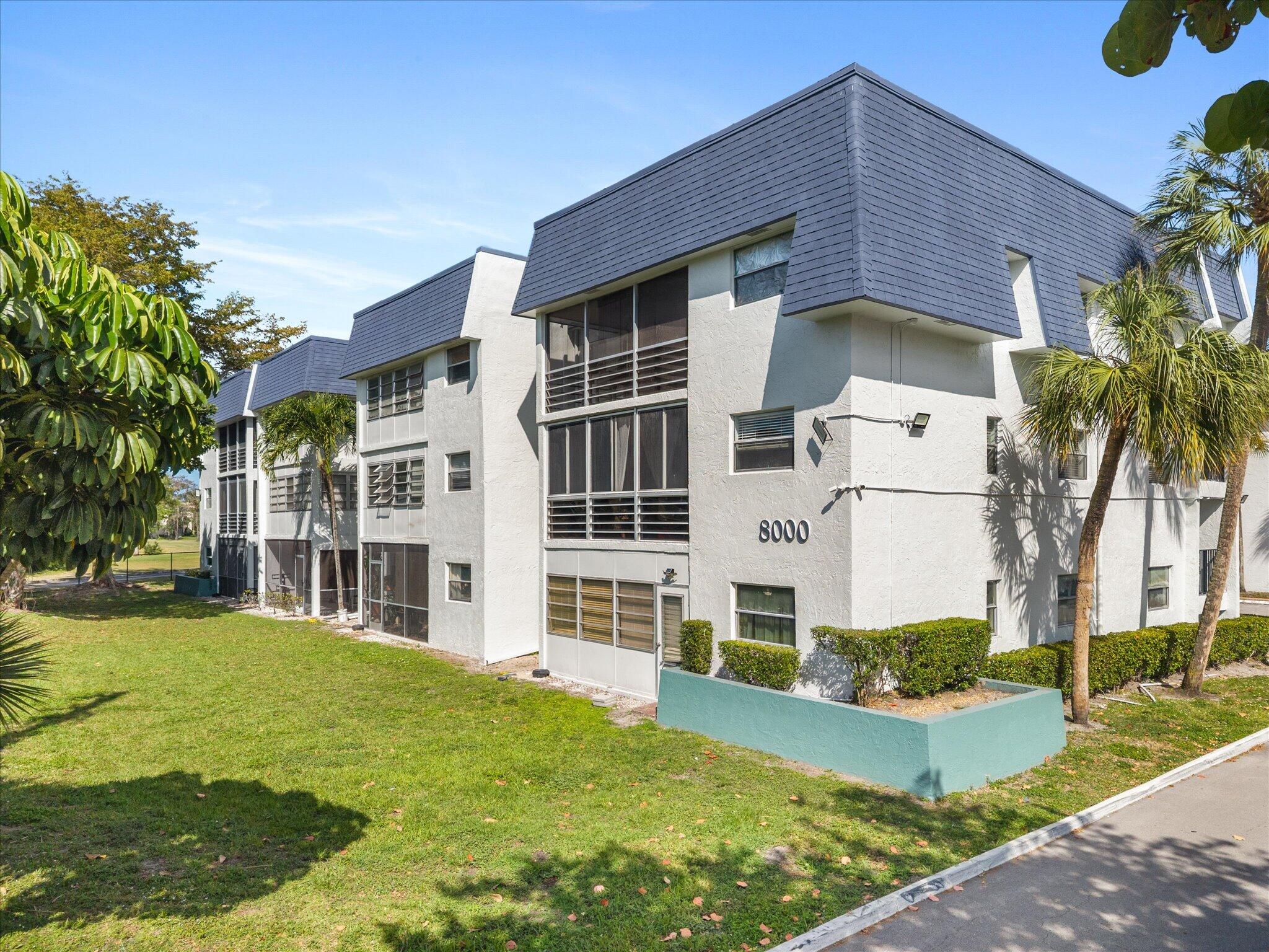 8000 Lagos De Campo #A-307, Tamarac FL 33321