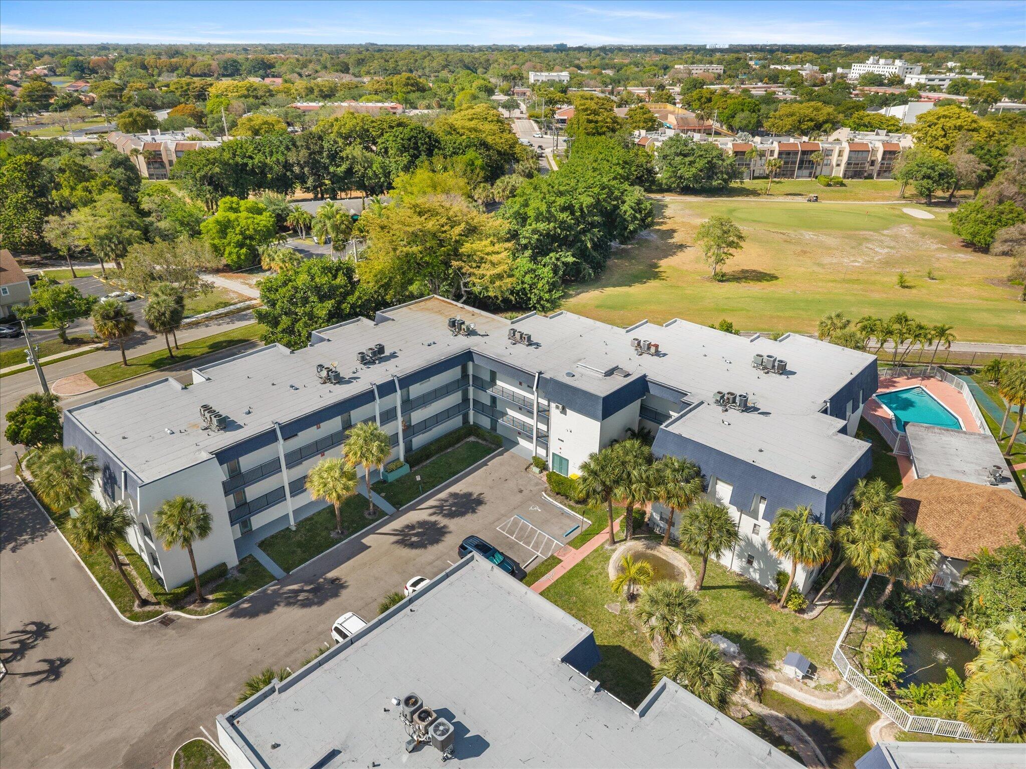 8000 Lagos De Campo #A-307, Tamarac FL 33321