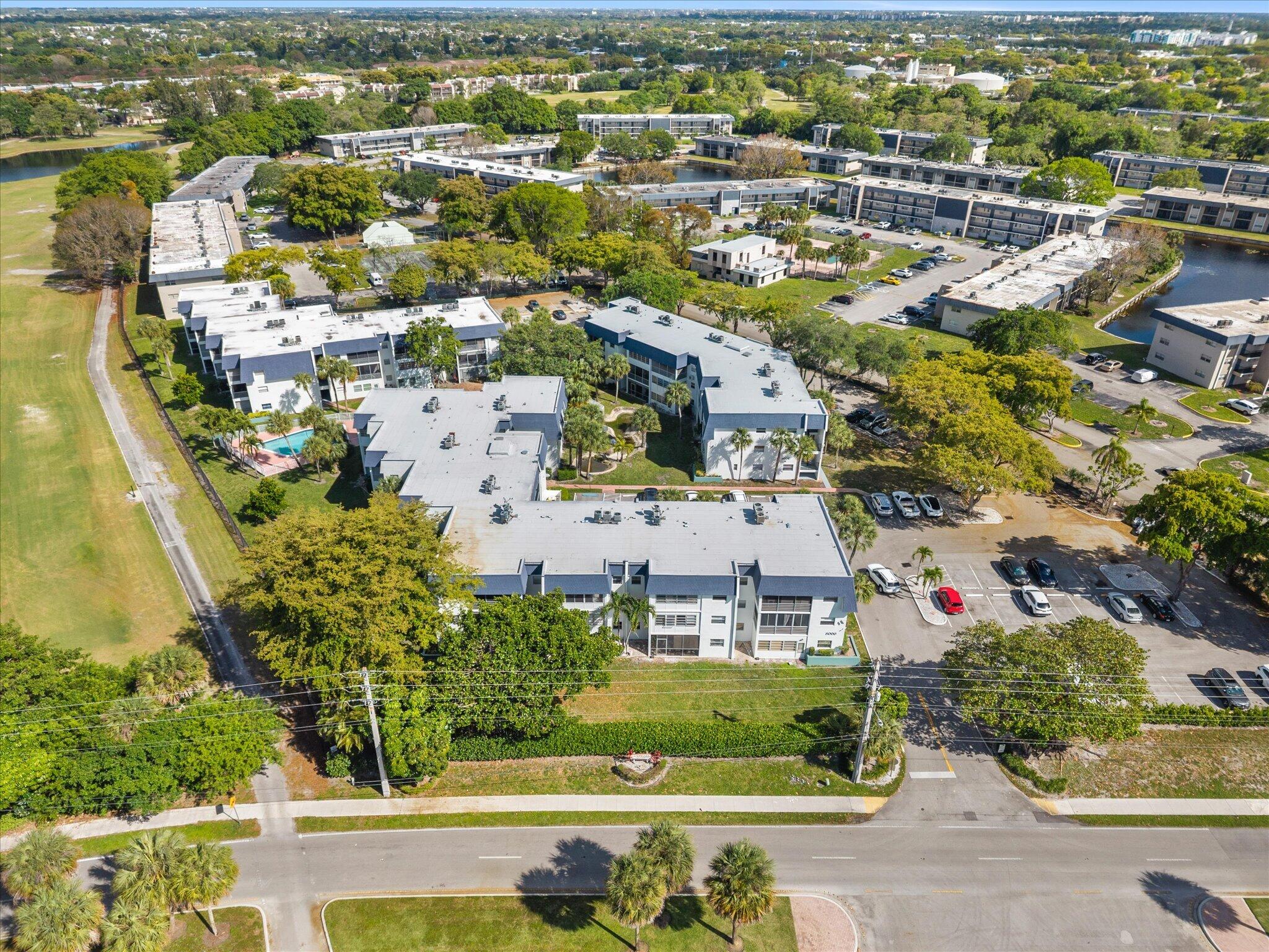 8000 Lagos De Campo #A-307, Tamarac FL 33321