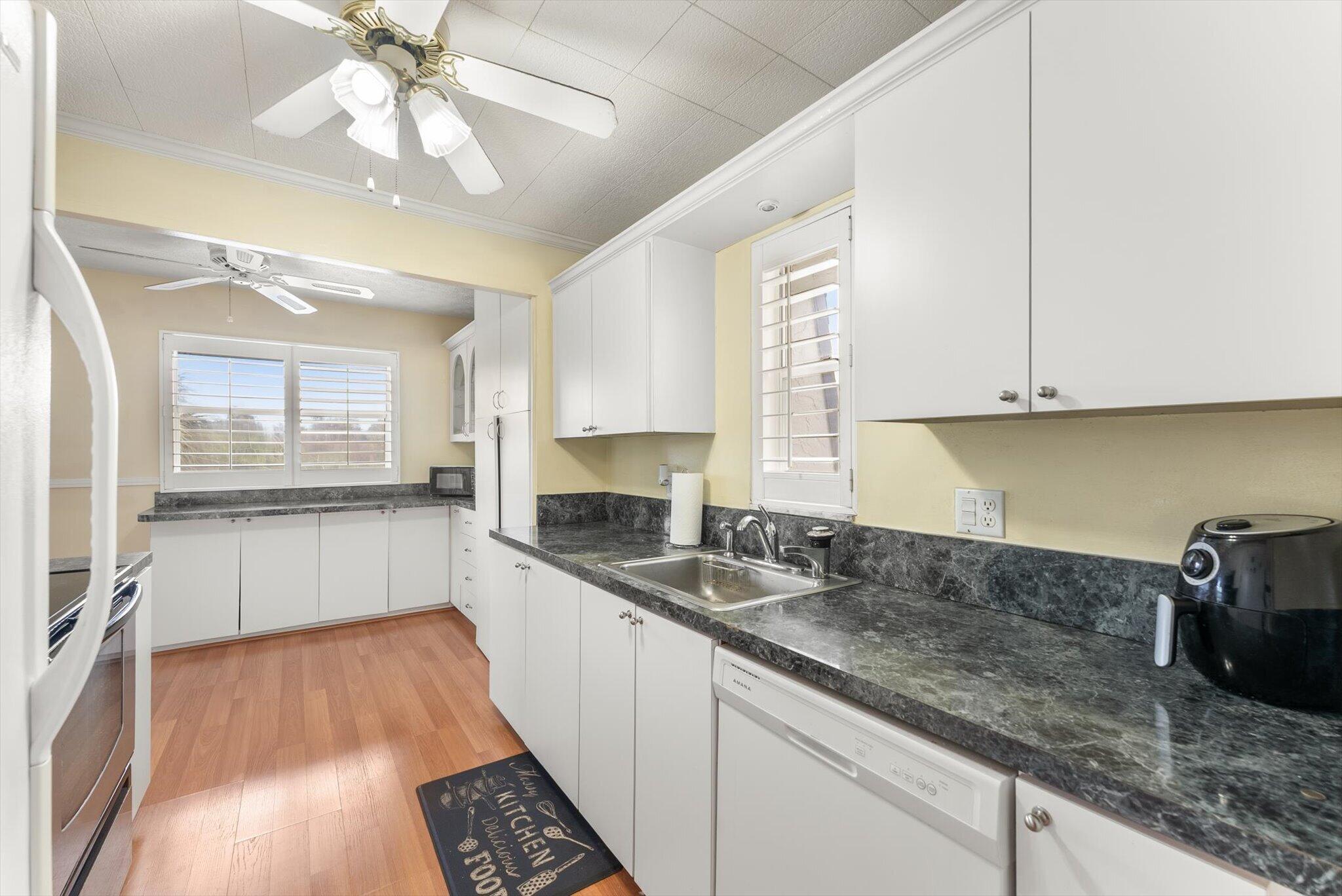 8000 Lagos De Campo #A-307, Tamarac FL 33321