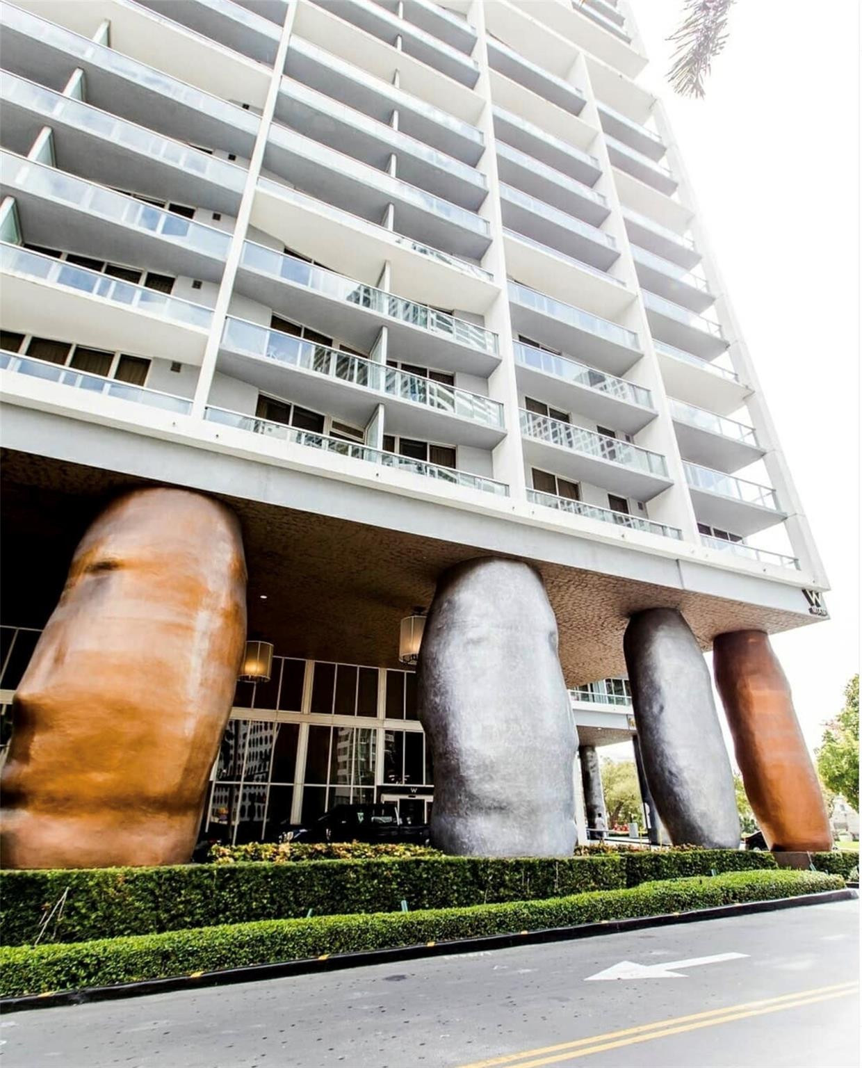 495 Brickell #5605, Miami FL 33131