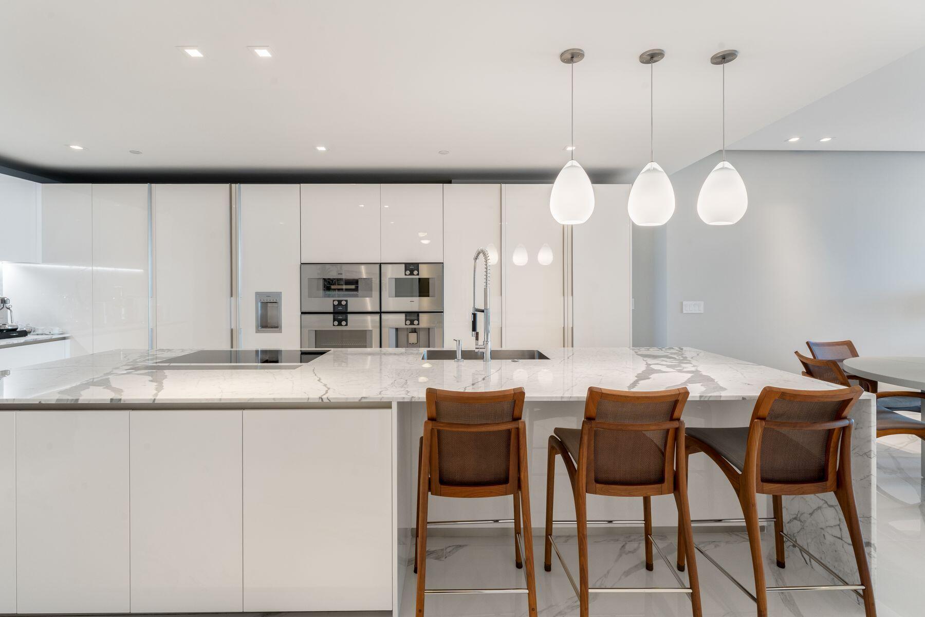10201 Collins #1803, Bal Harbour FL 33154