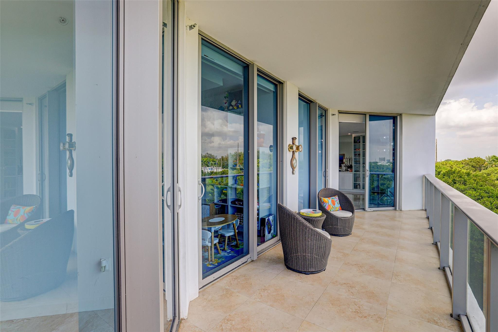 17301 Biscayne #406, North Miami Beach FL 33160