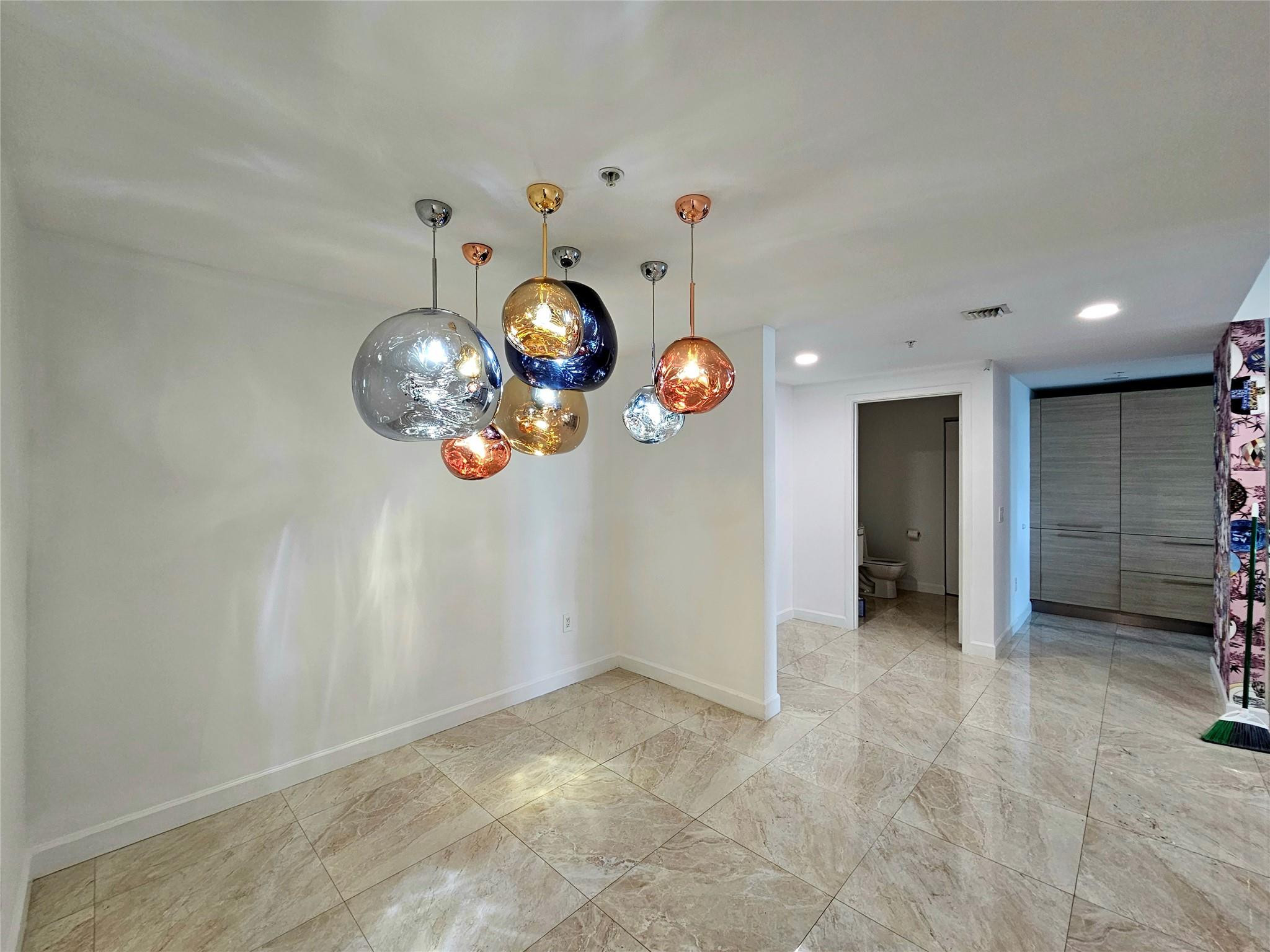 17301 Biscayne #406, North Miami Beach FL 33160