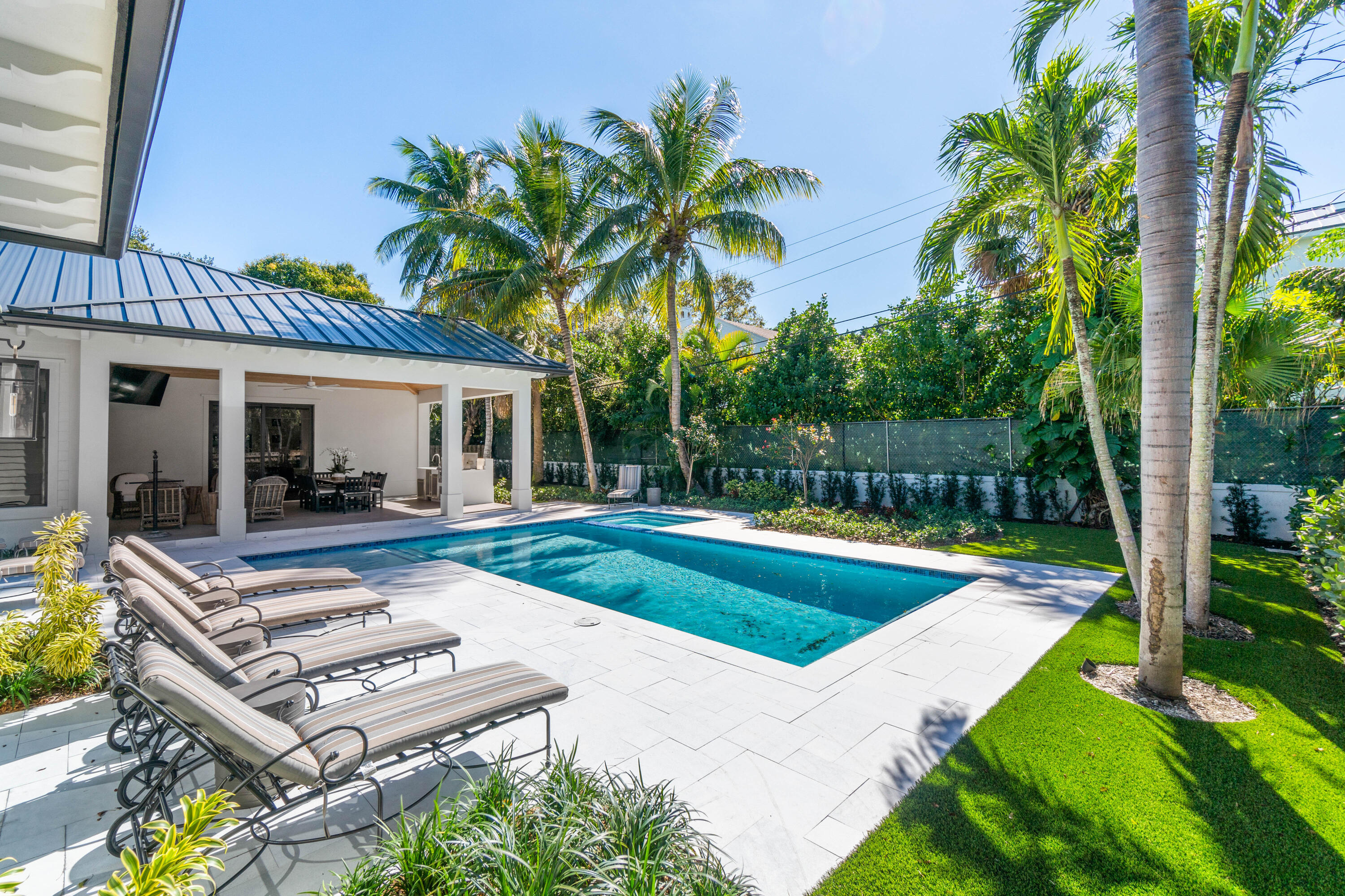 18 NW 15th, Delray Beach FL 33444