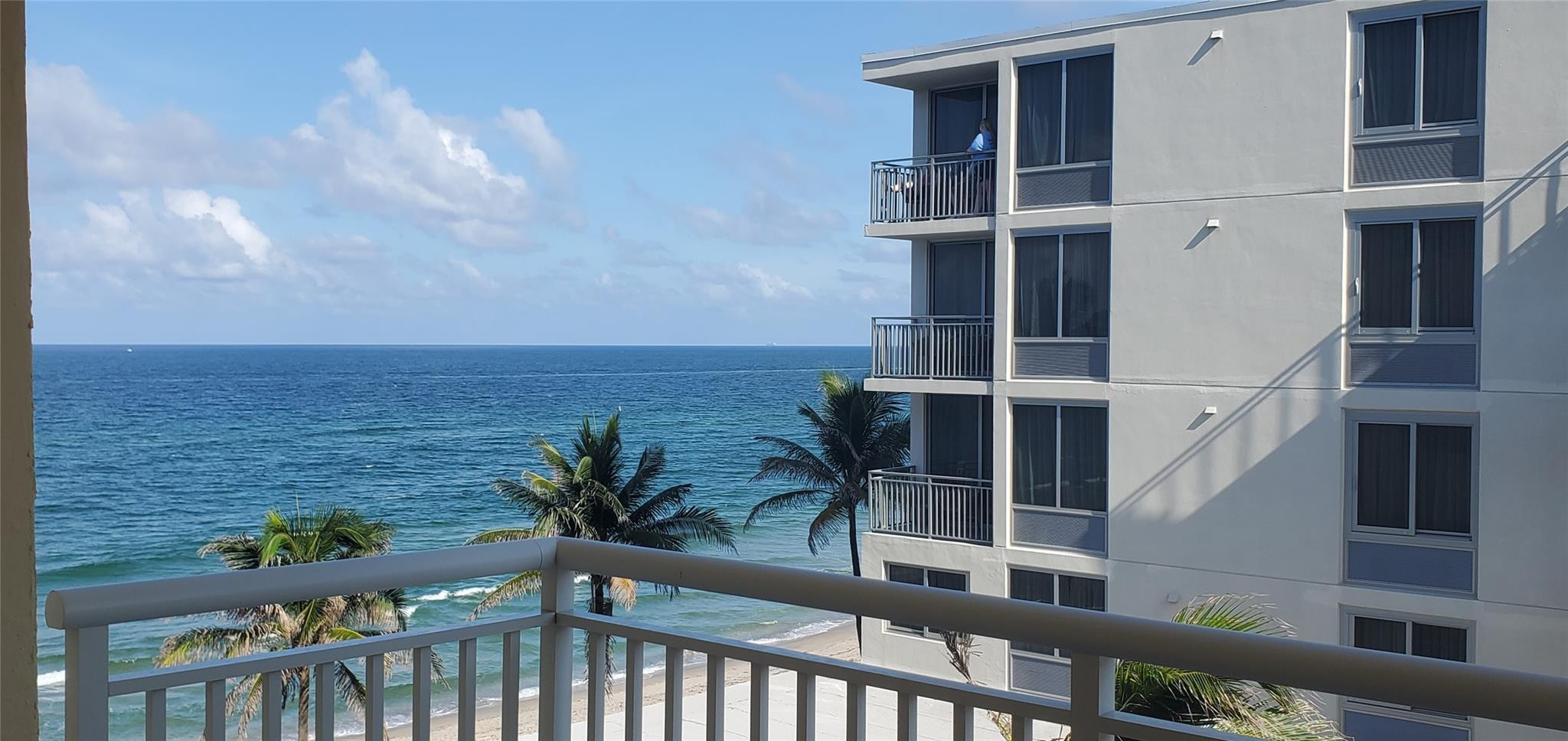 1161 Hillsboro Mile #506, Hillsboro Beach FL 33062