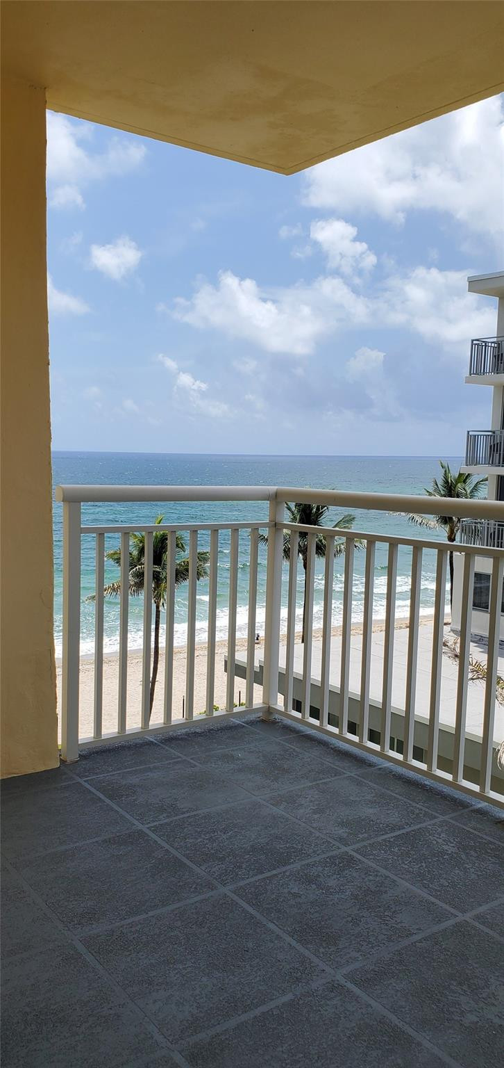 1161 Hillsboro Mile #506, Hillsboro Beach FL 33062