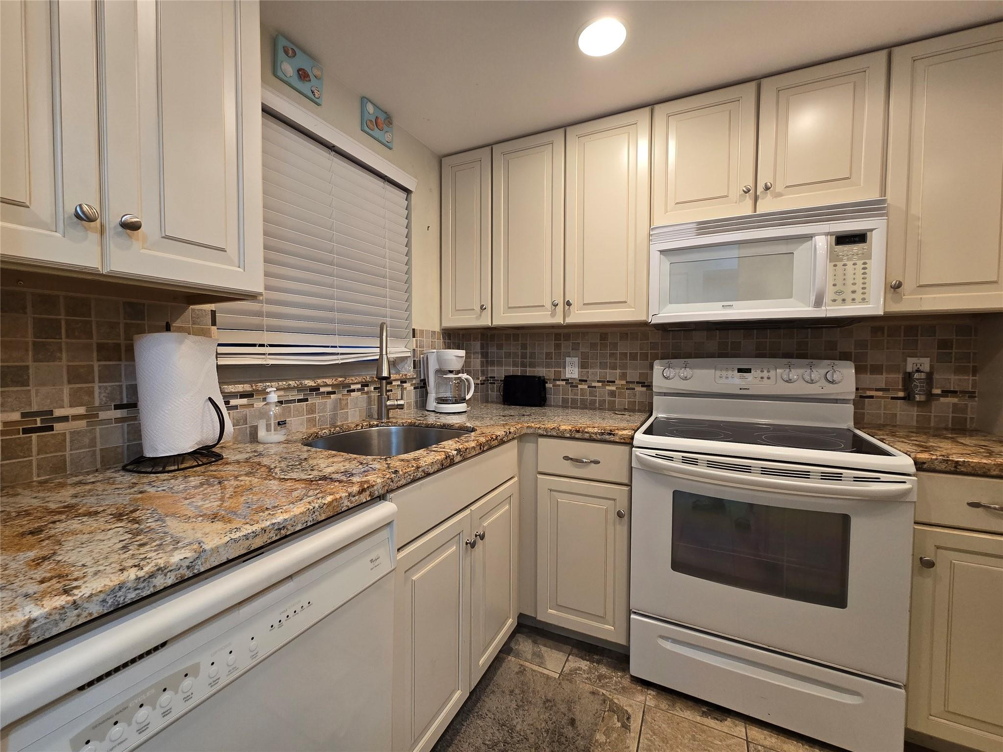 1161 Hillsboro Mile #506, Hillsboro Beach FL 33062