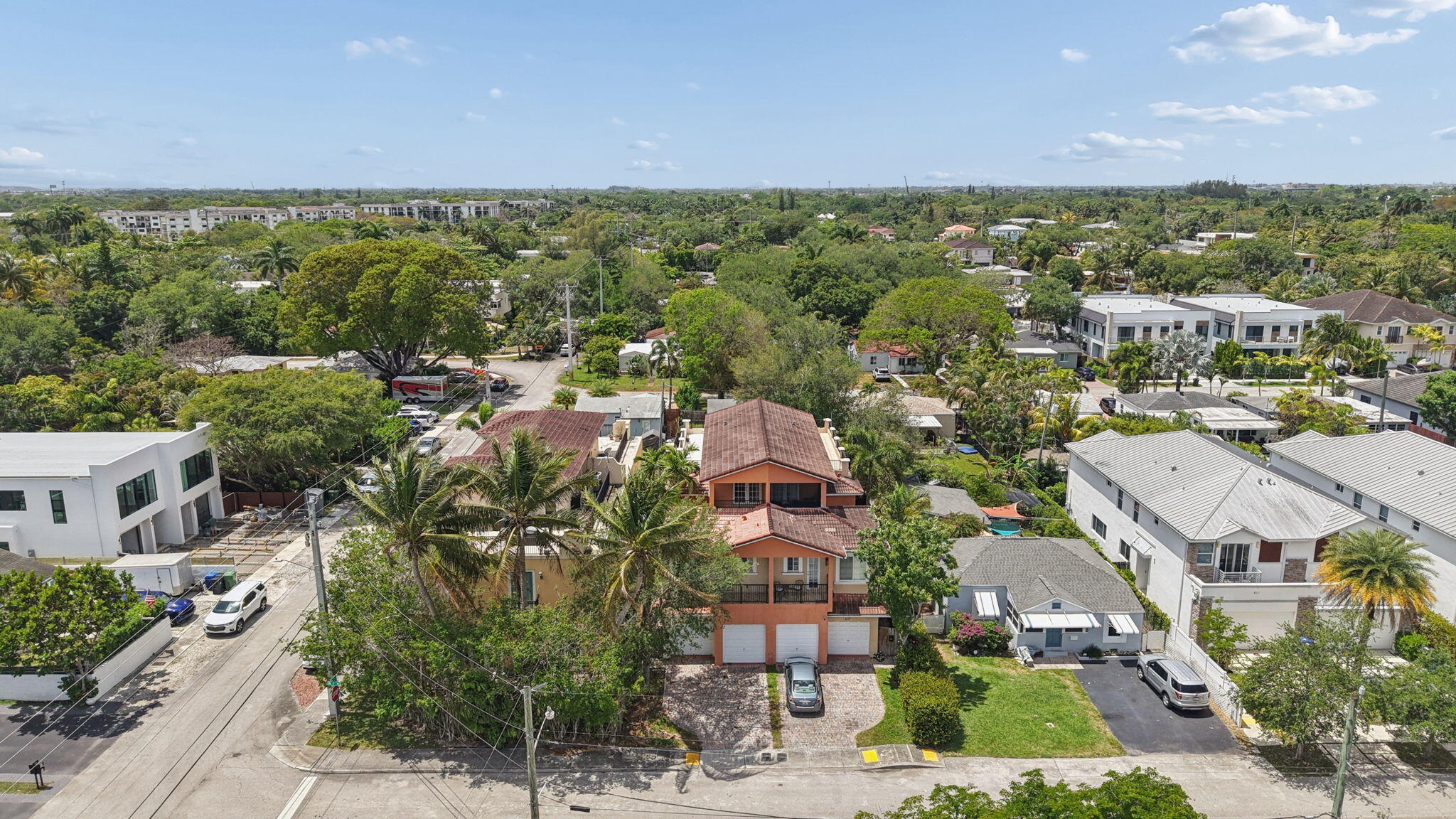 819 SW 7th, Fort Lauderdale FL 33315
