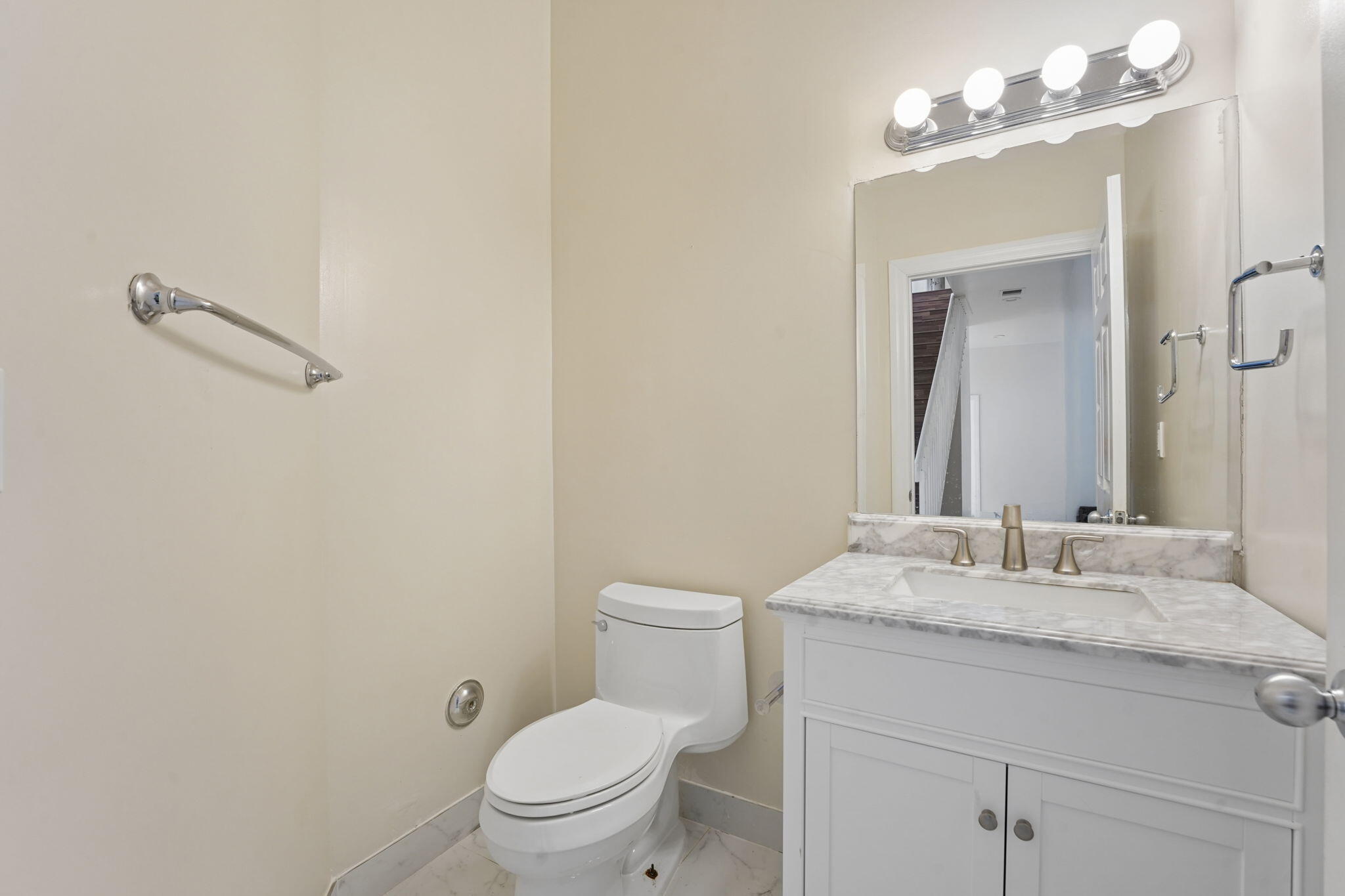 819 SW 7th, Fort Lauderdale FL 33315