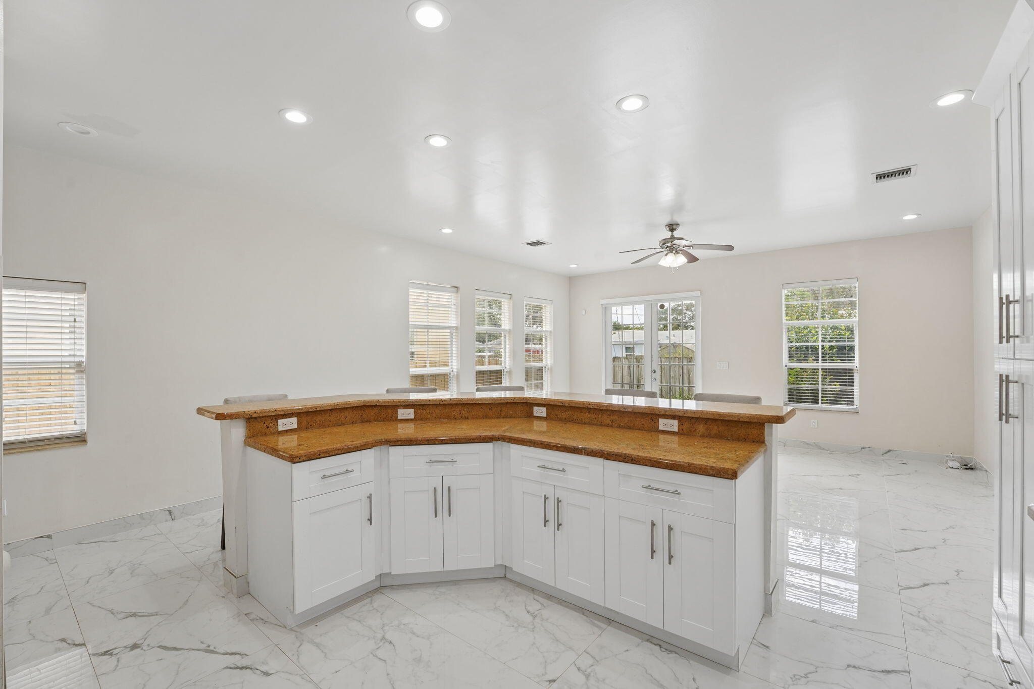 819 SW 7th, Fort Lauderdale FL 33315
