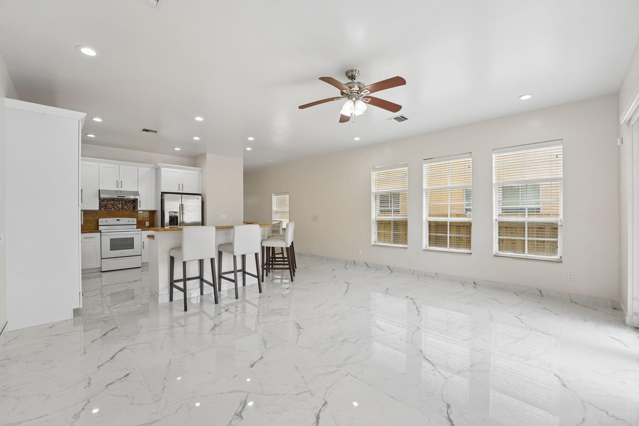 819 SW 7th, Fort Lauderdale FL 33315