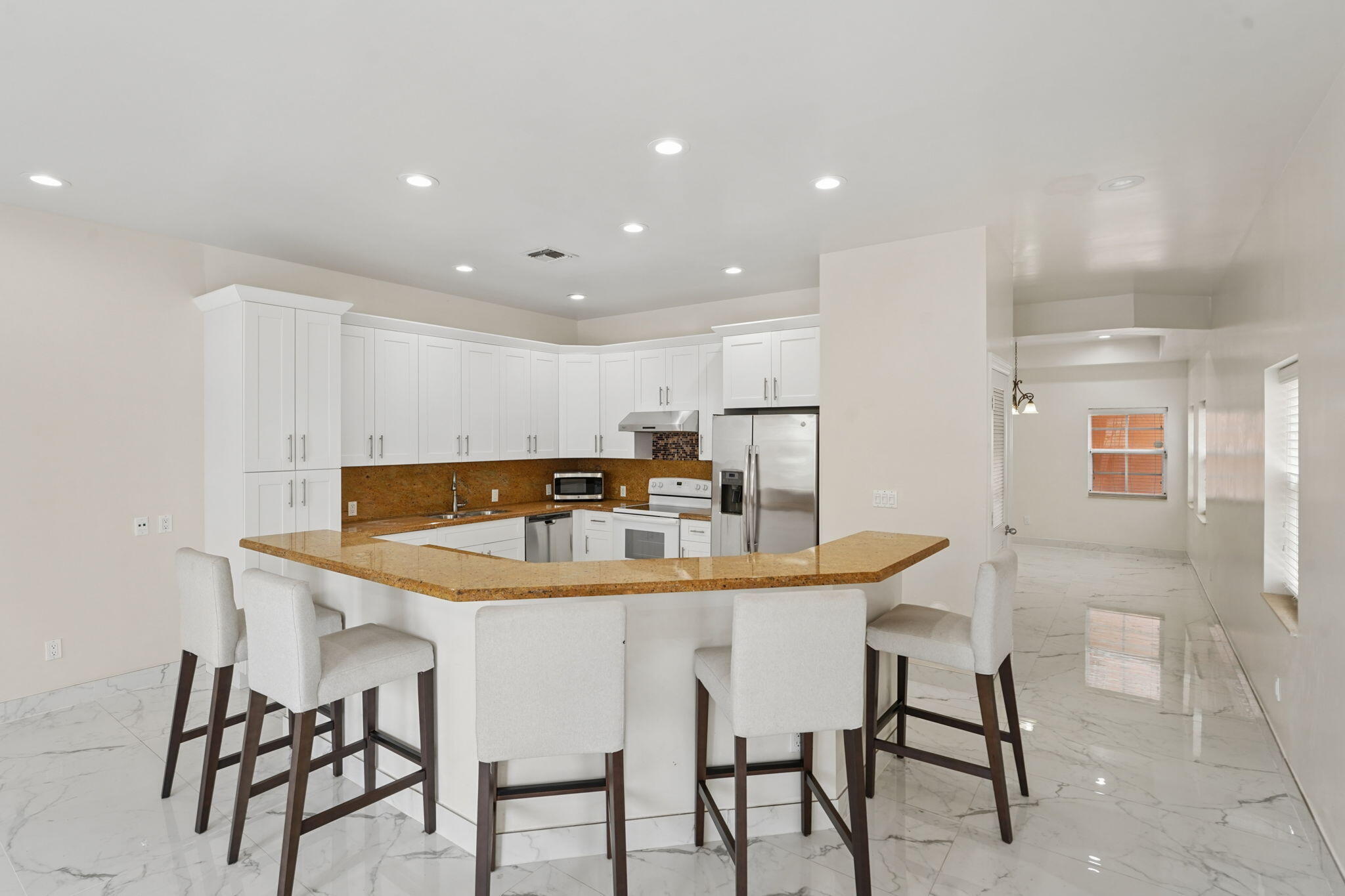 819 SW 7th, Fort Lauderdale FL 33315