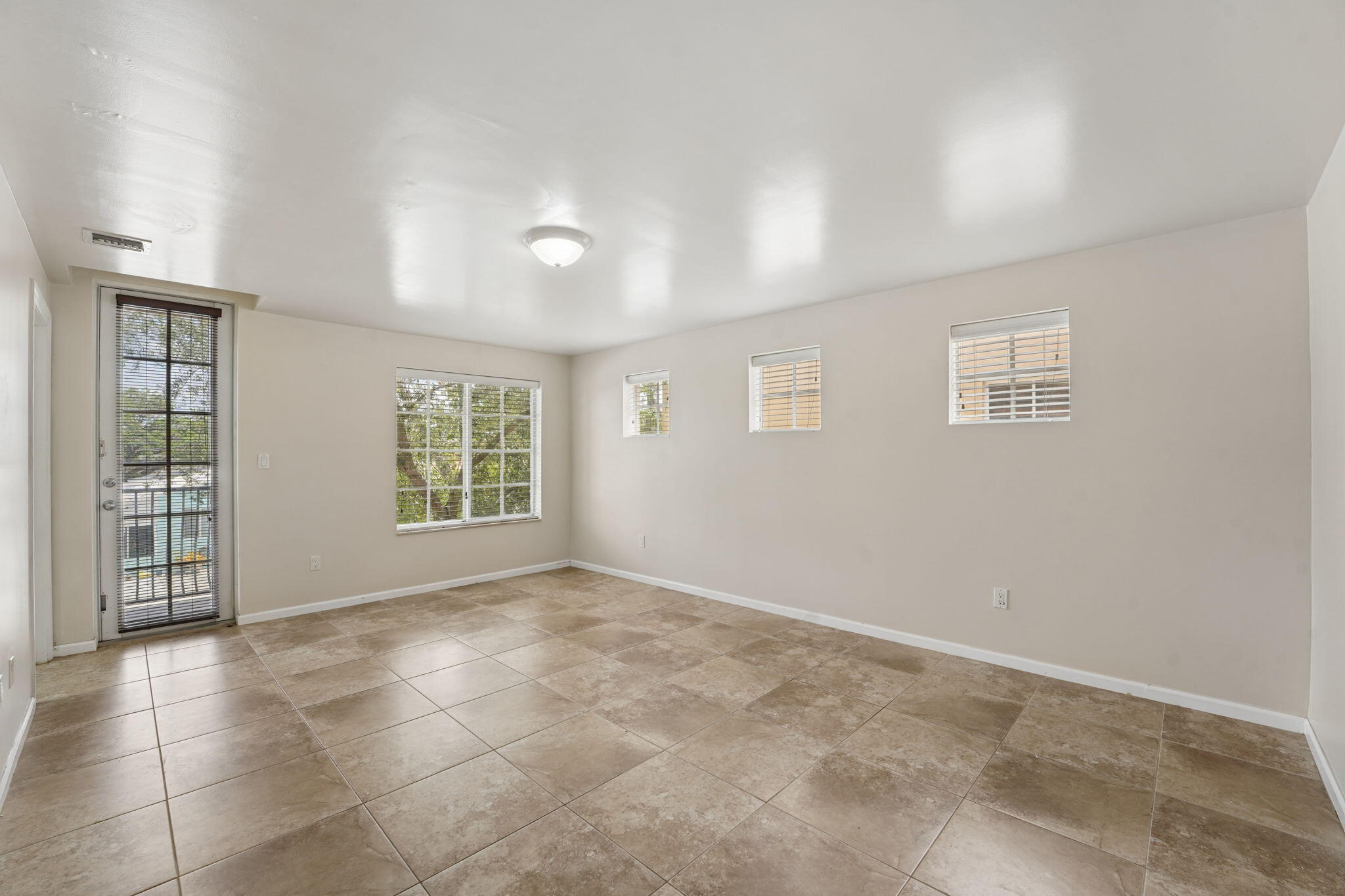 819 SW 7th, Fort Lauderdale FL 33315