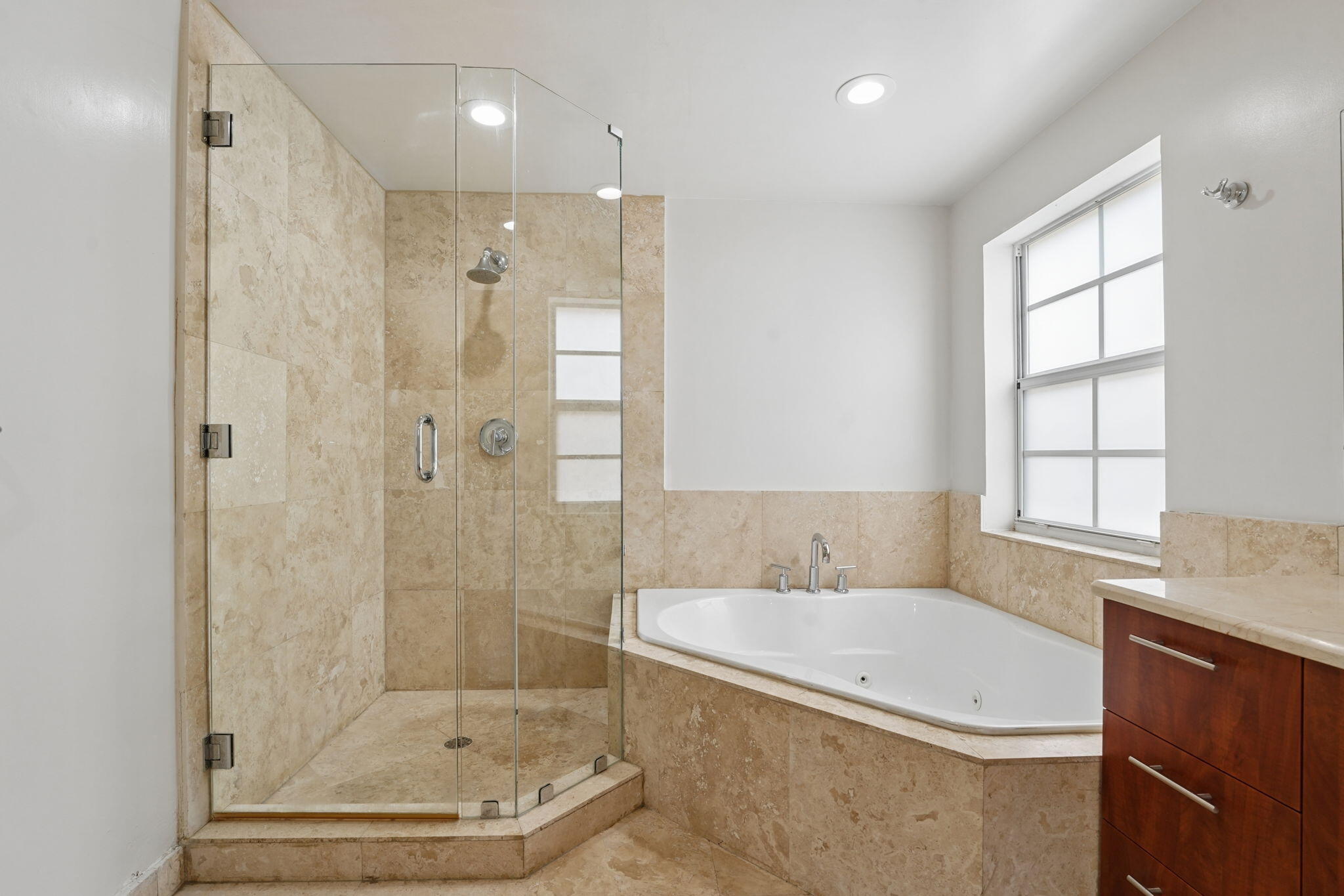 819 SW 7th, Fort Lauderdale FL 33315