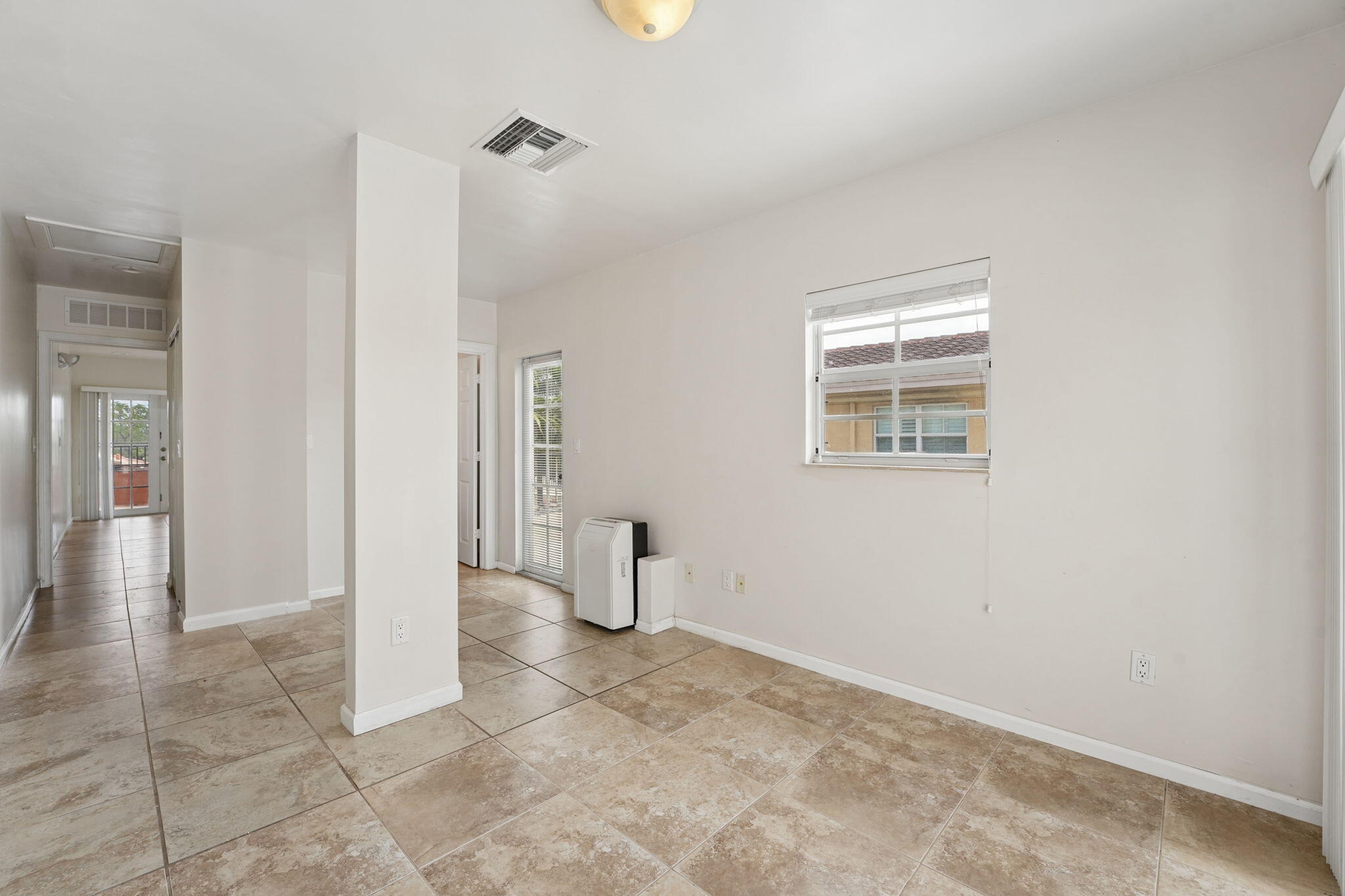 819 SW 7th, Fort Lauderdale FL 33315