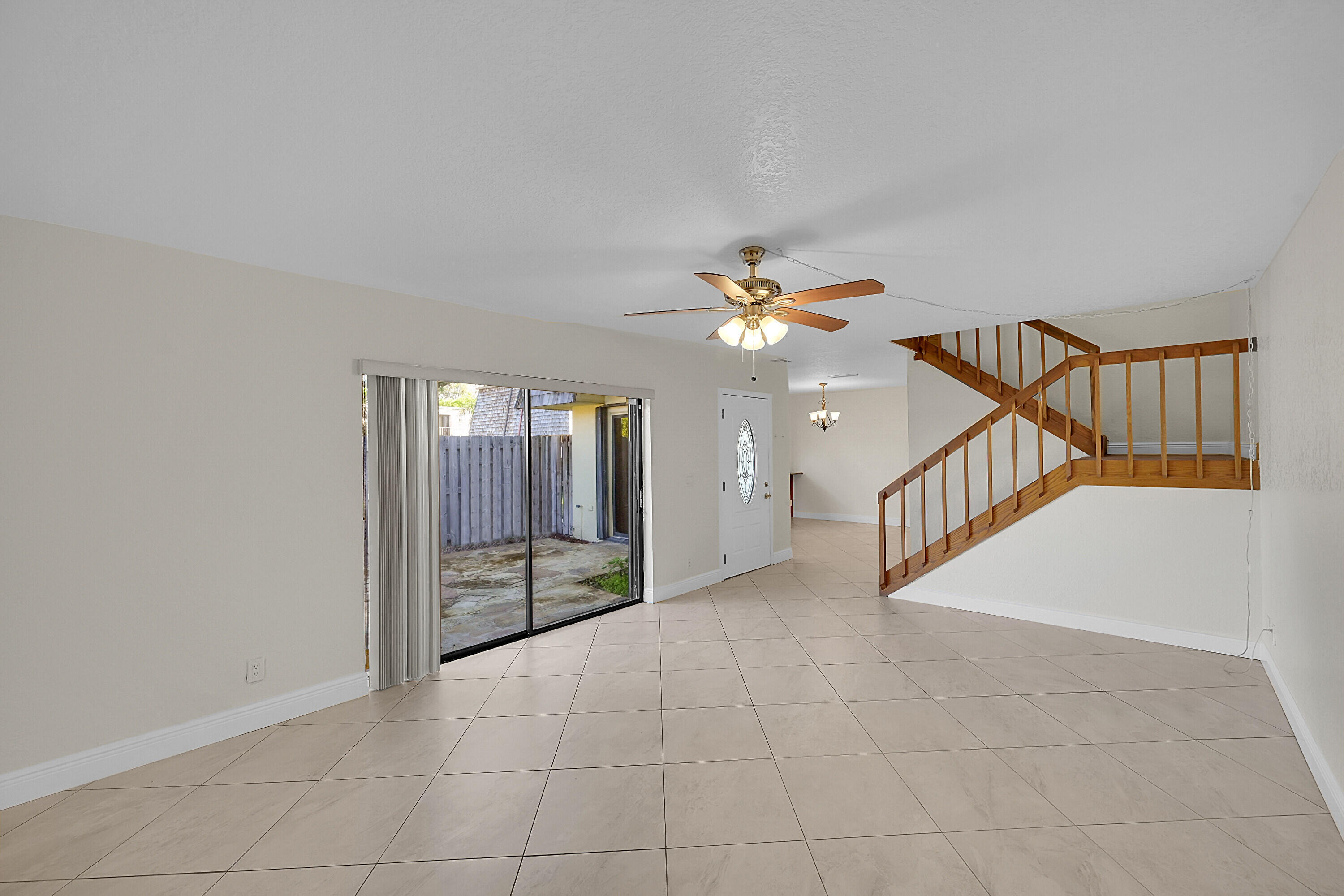 128 Lake Arbor, Palm Springs FL 33461