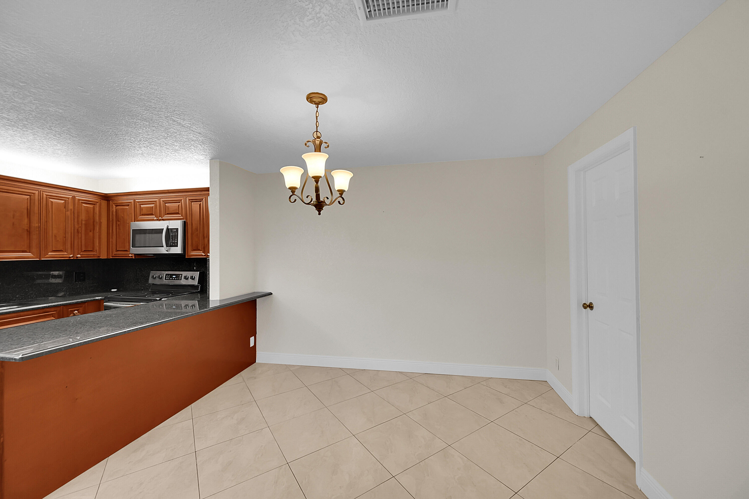 128 Lake Arbor, Palm Springs FL 33461