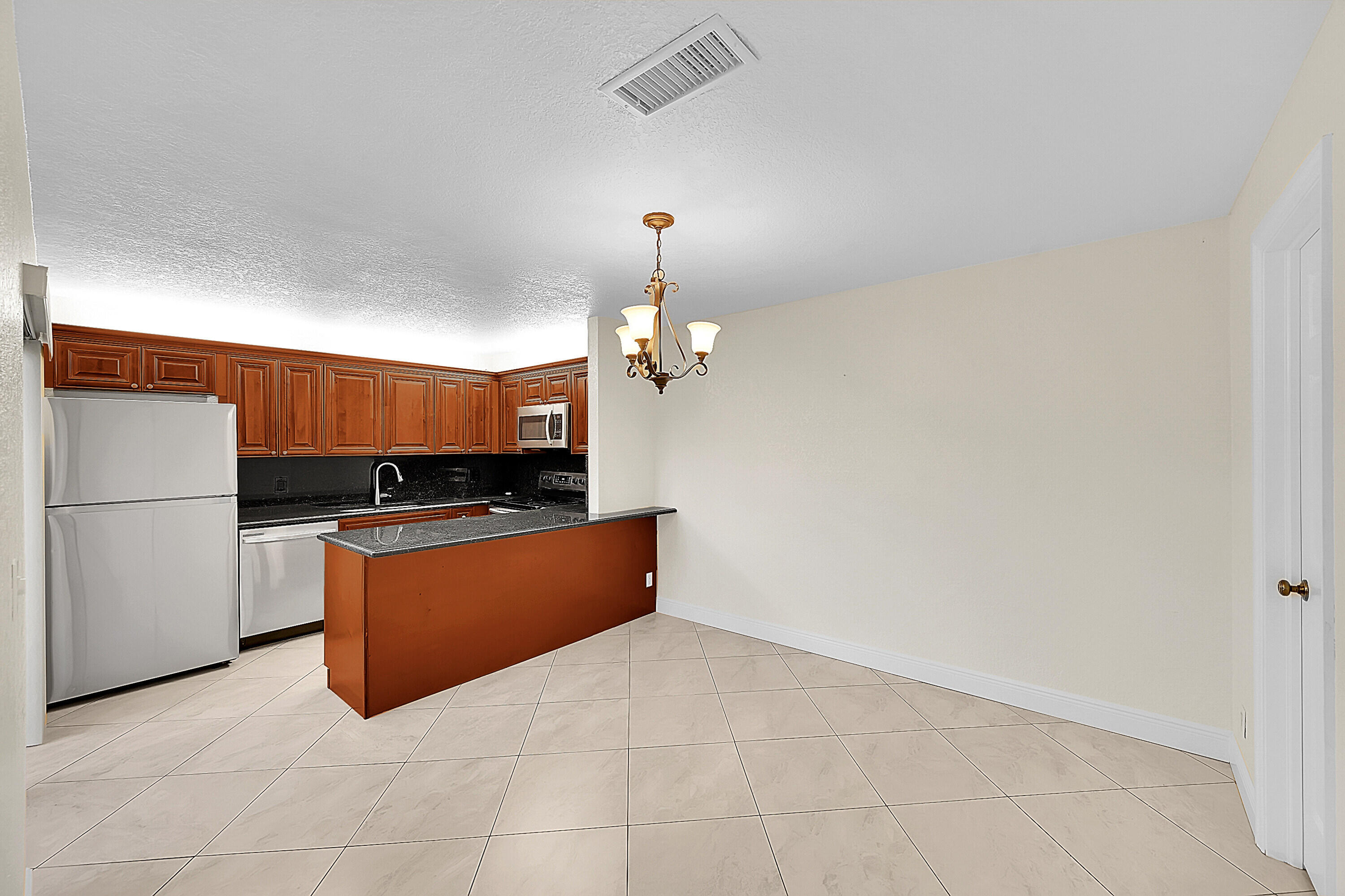 128 Lake Arbor, Palm Springs FL 33461