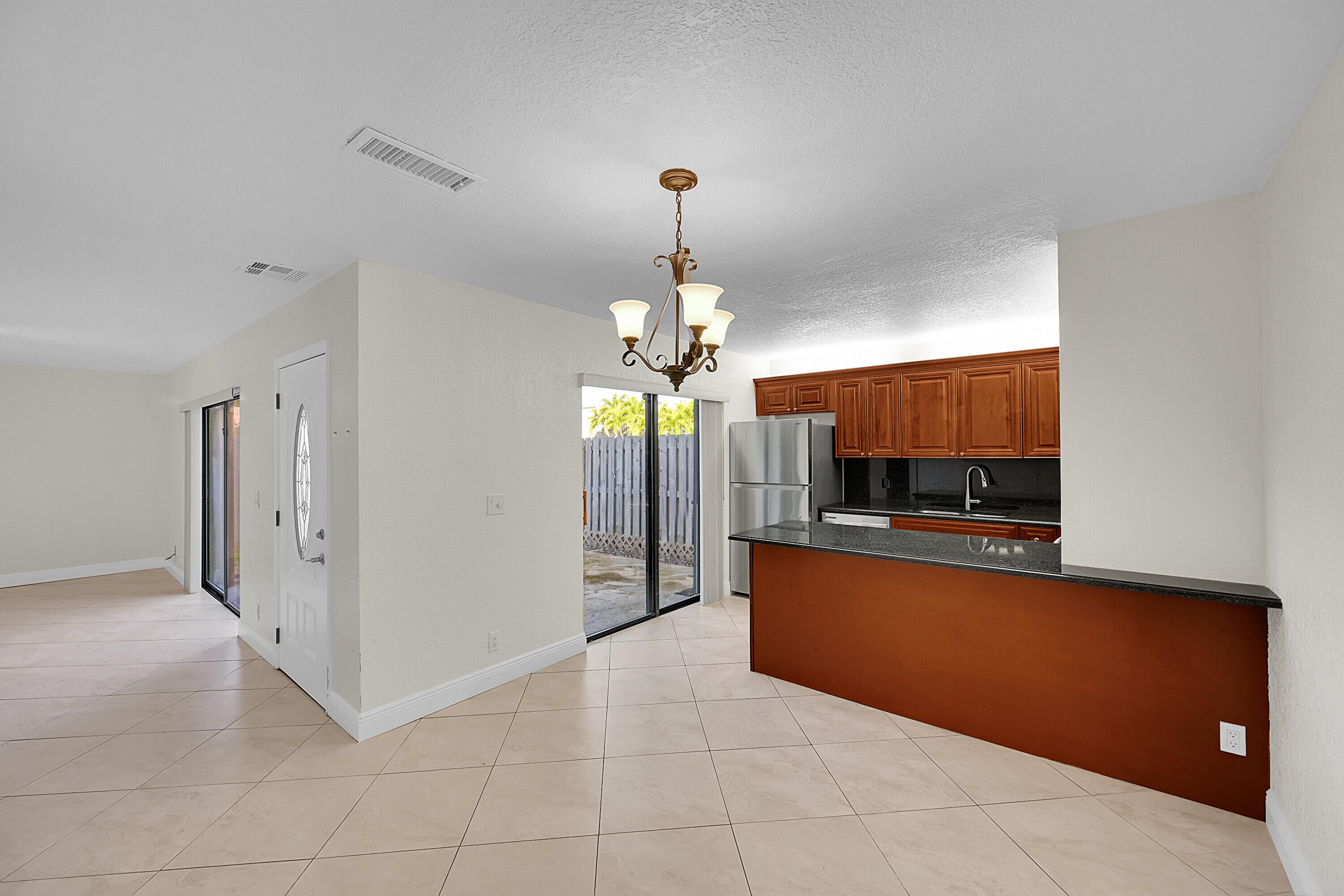 128 Lake Arbor, Palm Springs FL 33461