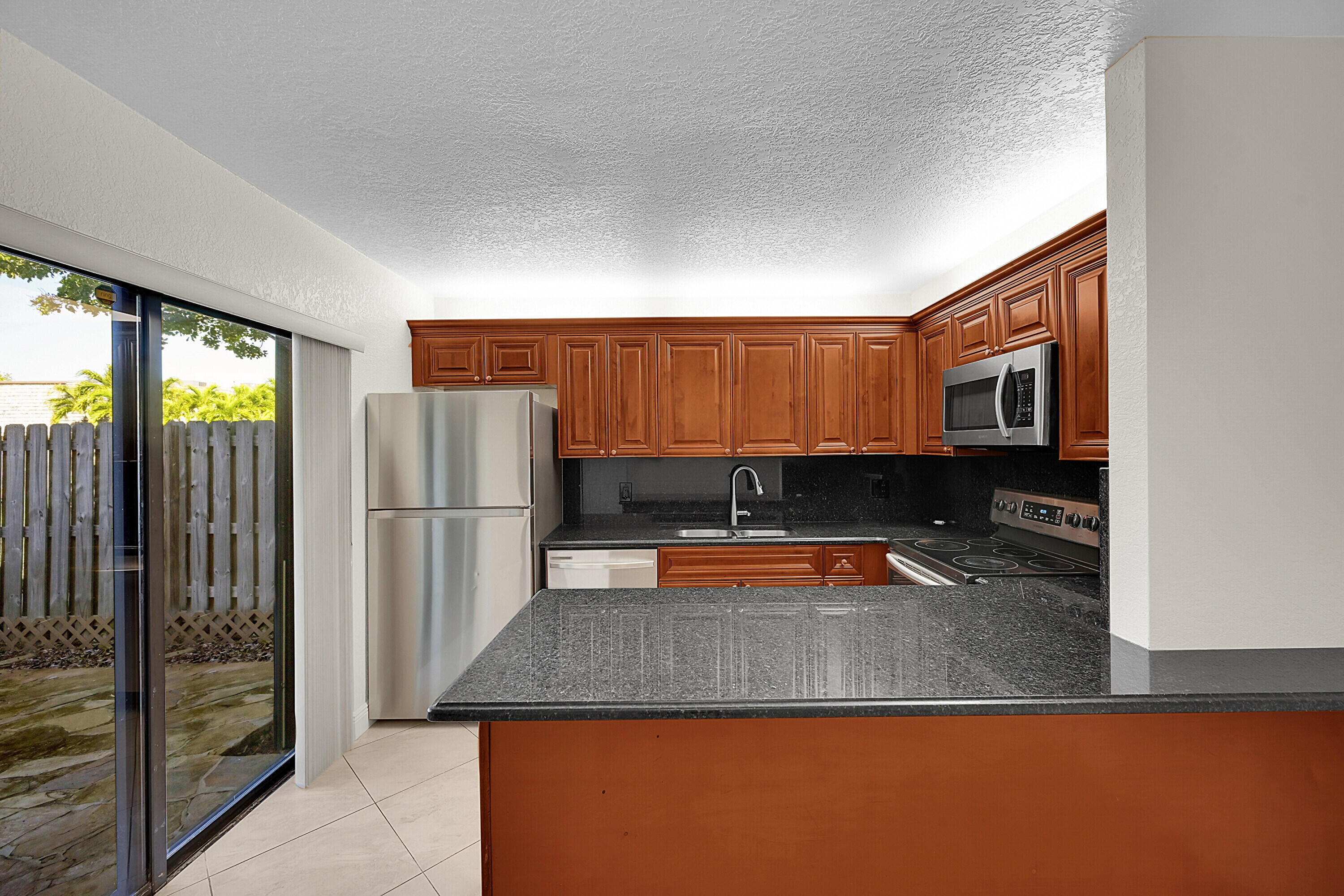 128 Lake Arbor, Palm Springs FL 33461