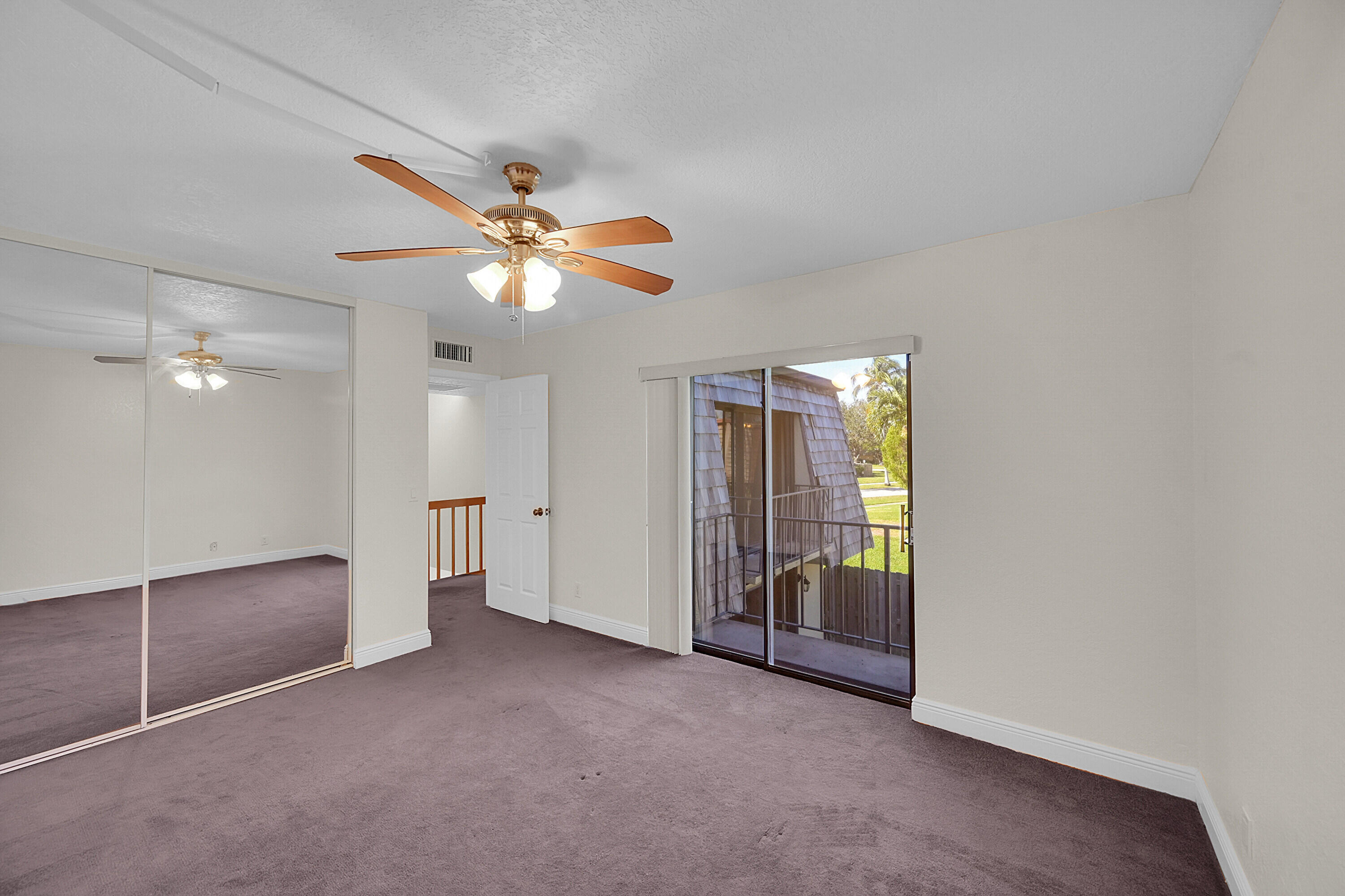 128 Lake Arbor, Palm Springs FL 33461